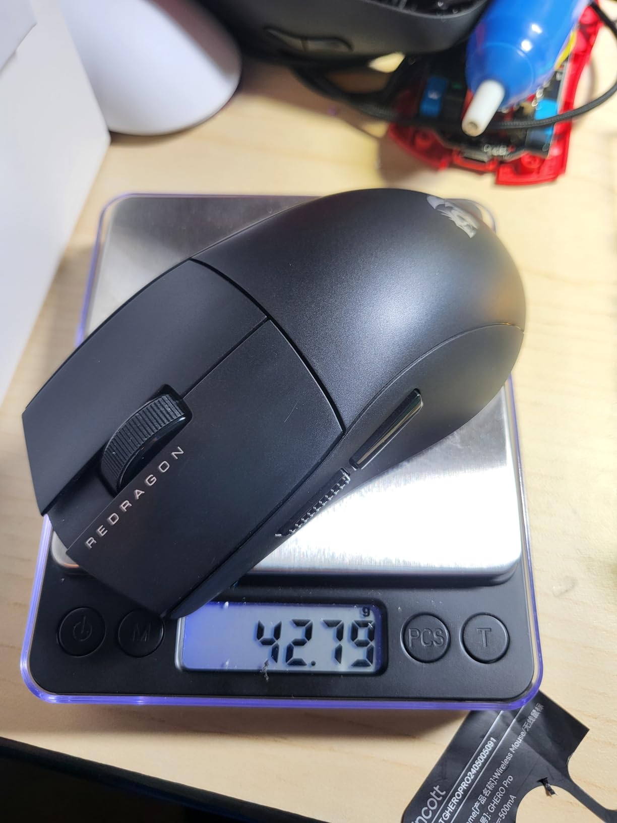 Redragon M724 Wired Gaming Mouse, 42G Ultra-Light 12,400 Max DPI Optical Gaming Mouse with 5 Programmable Buttons, Ergonomic Natural Grip Build, Software Supports DIY Keybinds & DPI, Black customer photo 2
