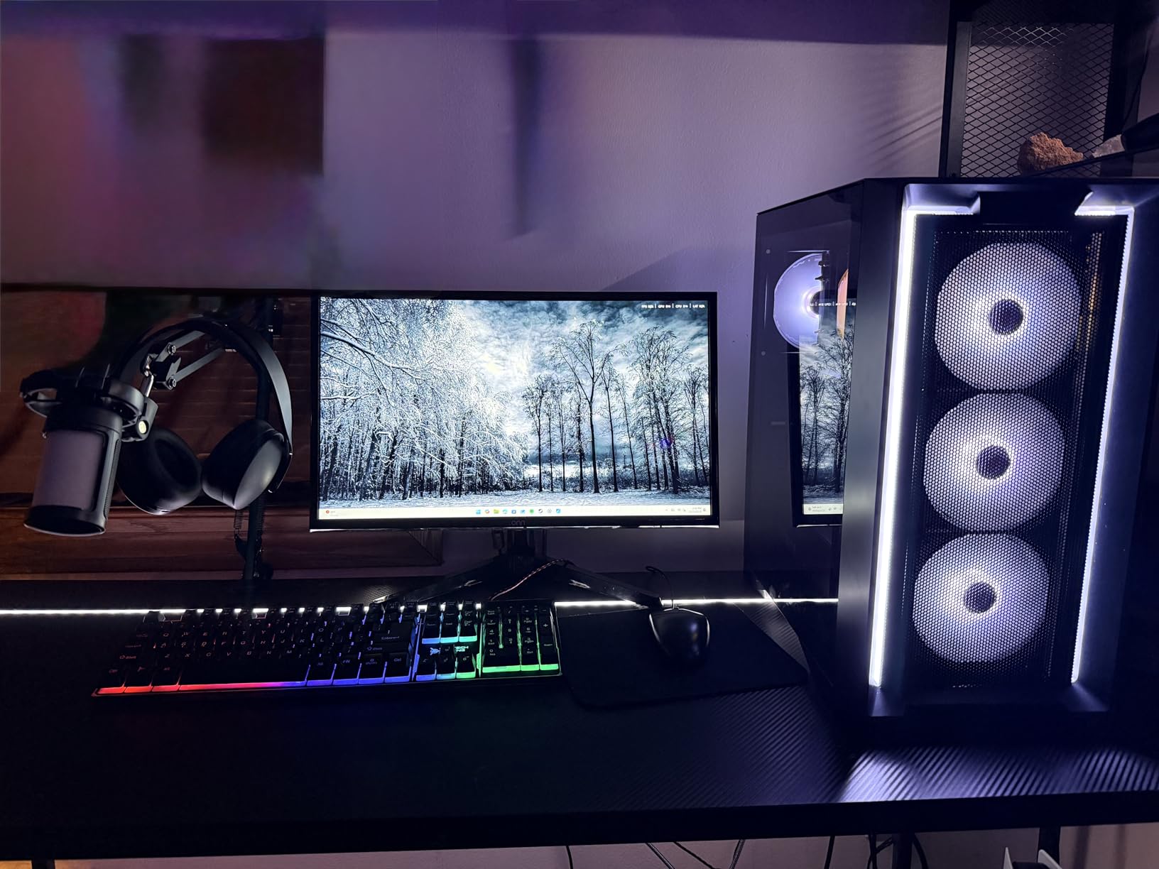 Skytech Nebula Gaming PC Desktop, Ryzen 5 5500 3.6 GHz (4.2GHz Turbo Boost), NVIDIA RTX 4060 8GB GDDR6X, 1TB SSD, 16GB DDR4 RAM 3200, 650W Gold PSU, Wi-Fi, Win 11 Home customer photo 1