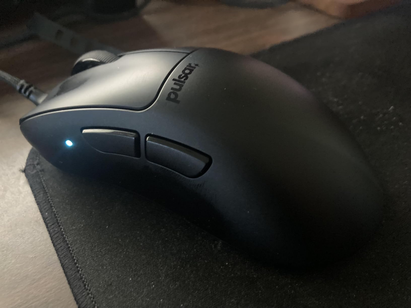 Pulsar Gaming Gears Xlite Wired Gaming Mouse, Ultra Lightweight 52g, Ergonomic, Optical Switch, 26000 DPI, Motion Sync, PAW3395 Sensor (Medium, White) customer photo 1