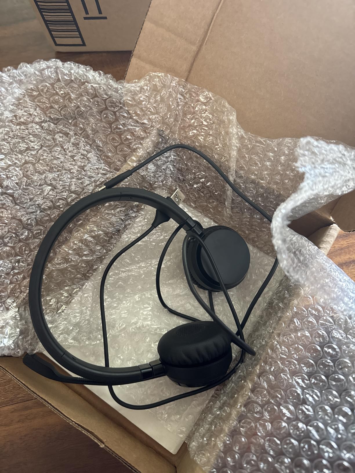 Jabra Evolve 65 TE (Third Edition) Wireless Headphones - Noise-Canceling Mic, 16 hrs Battery Life, Connectivity, Works with All UC Platforms Like Zoom & Google Meet, Black customer photo 1