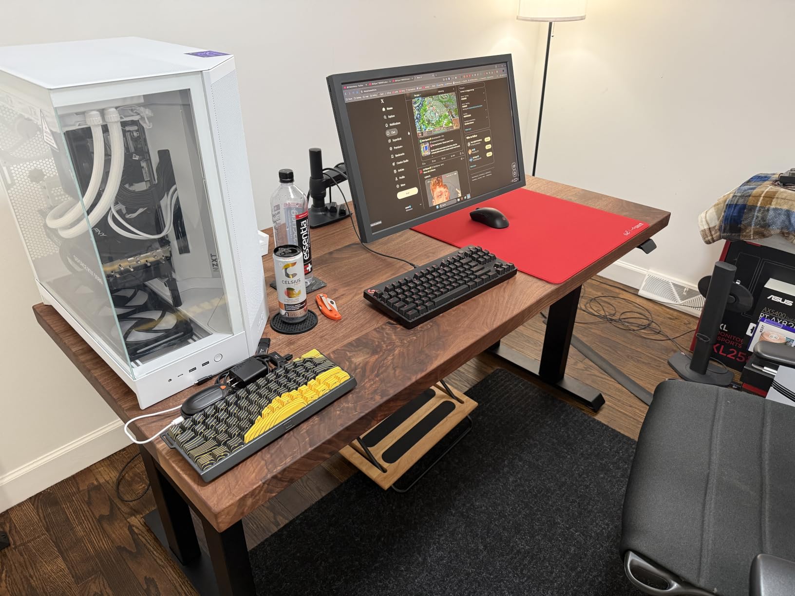 BenQ Zowie XL2586X+ 24.1 New Fast TN 600Hz Gaming Monitor, DyAc 2, 1080p, Auto Game Mode by XL Setting to Share, Height Adjustment Powered by Industrial-Grade Bearing Design, S Switch, Shielding Hood customer photo 2