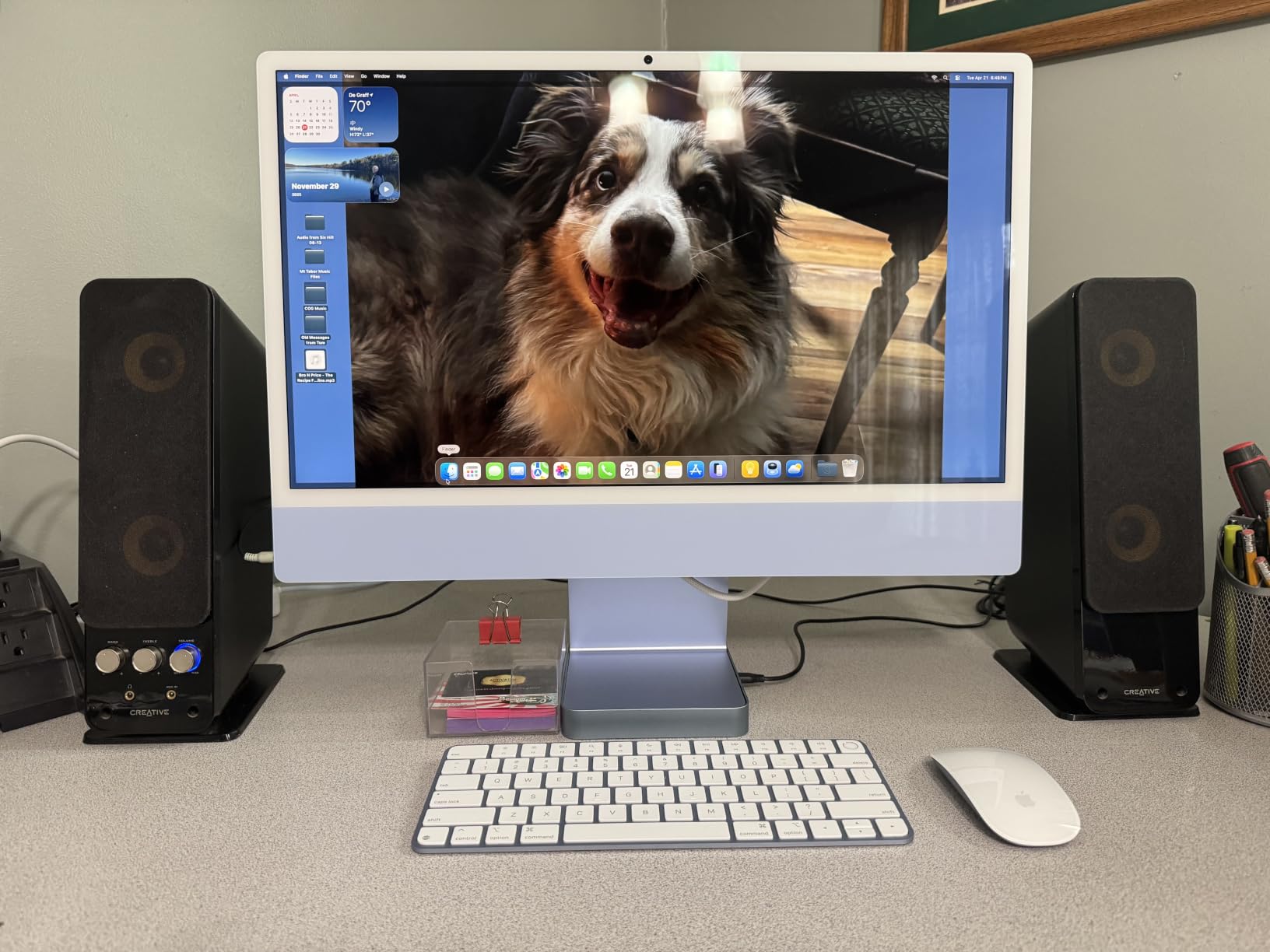 Apple 2024 iMac All-in-One Desktop Computer with M4 chip with 10-core CPU and 10-core GPU: Built for Apple Intelligence, 24-inch Retina Display, 16GB Unified Memory, 512GB SSD Storage; Green customer photo 1
