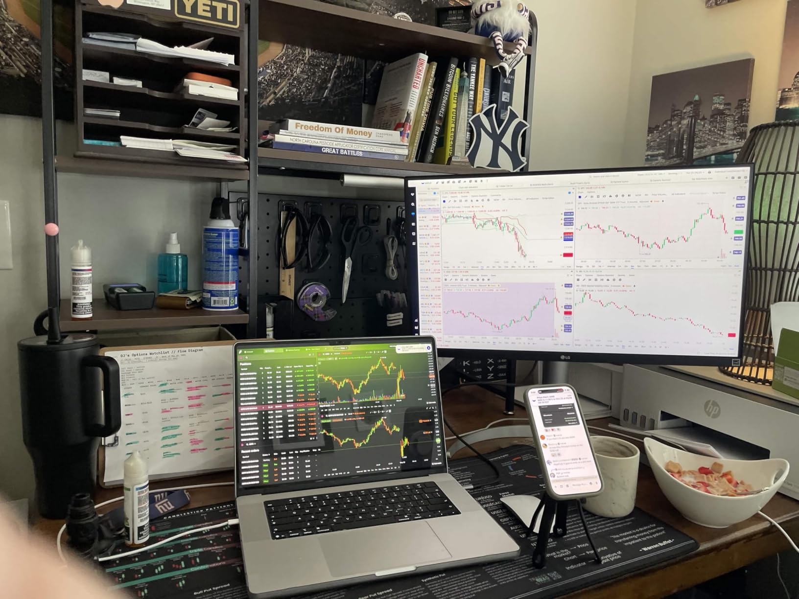 LG 27UP650K-W 27-inch Ultrafine 4K UHD IPS Computer Monitor, DisplayHDR 400, 95% DCI-P3 customer photo 1