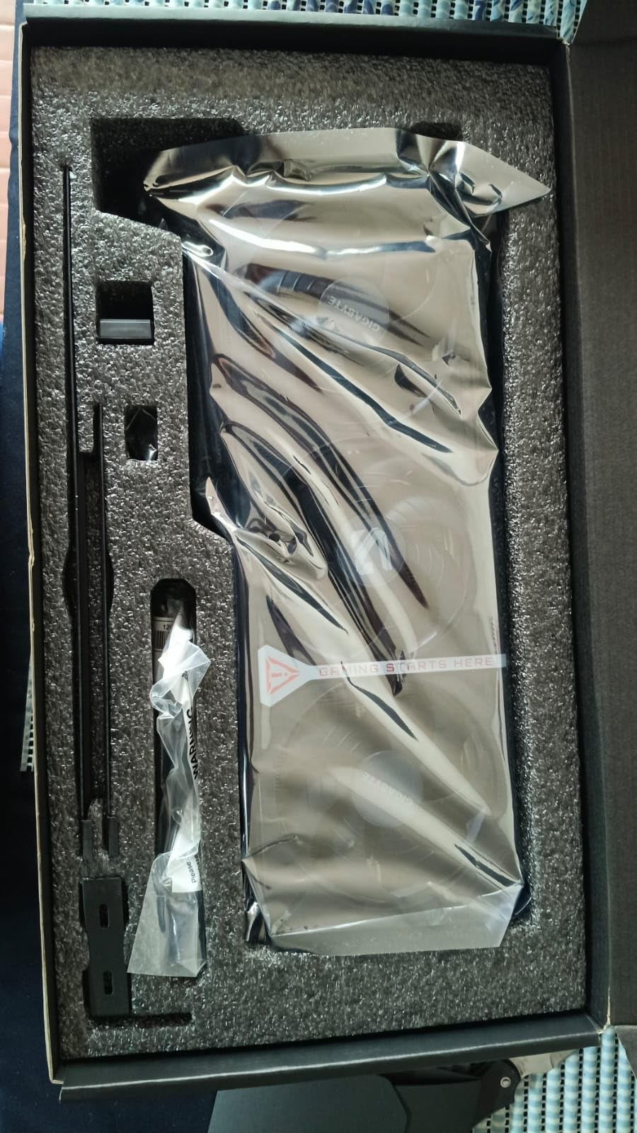 GIGABYTE GeForce RTX 5070 Gaming OC 12G Graphics Card, 12GB 192-bit GDDR7, PCIe 5.0, DLSS 4 customer photo 2