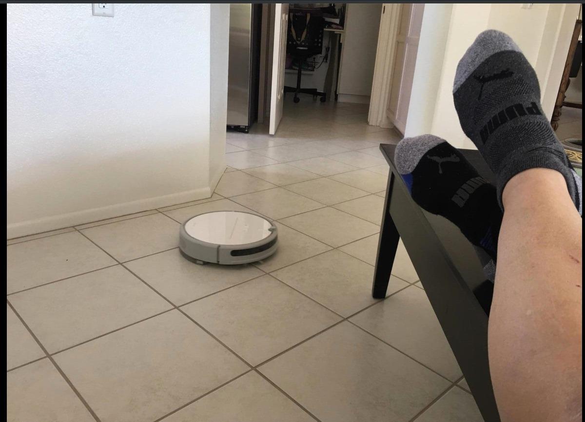 roborock Q10 S5+ Robot Vacuum and Mop, 10,000Pa Suction | Upgraded from Q8 max+, 70-Day Self-Emptying, Obstacle Avoidance, Sonic Mopping, Dual Anti-Tangle Design, Auto Mop Lift, Black customer photo 2