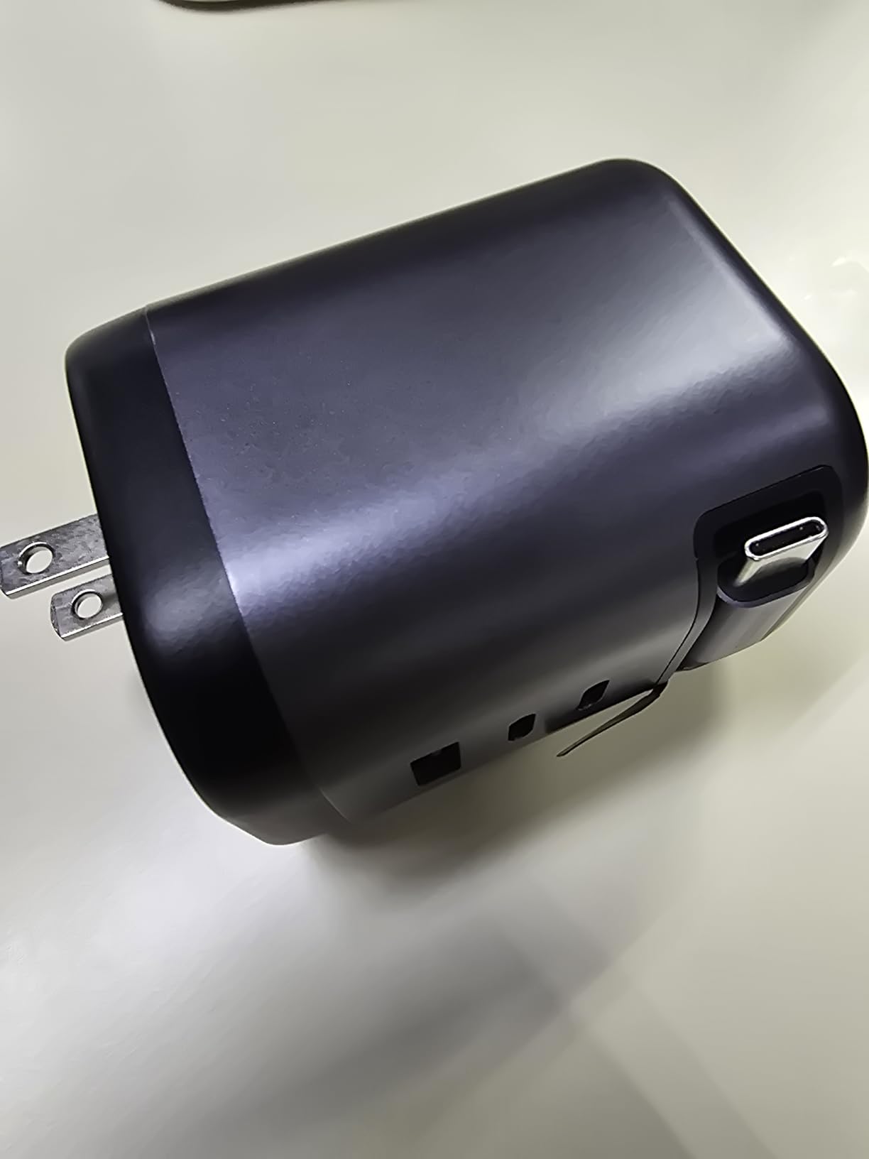 UGREEN Nexode 100W GaN 3-Port USB-C Charger with Built-in Retractable Cable customer photo 1