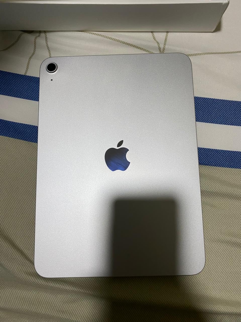 iPad 11-inch: A16 chip, 11-inch Model, Liquid Retina Display, 128GB, Wi-Fi 6, 12MP Front/12MP Back Camera, Touch ID, All-Day Battery Life - Silver customer photo 1