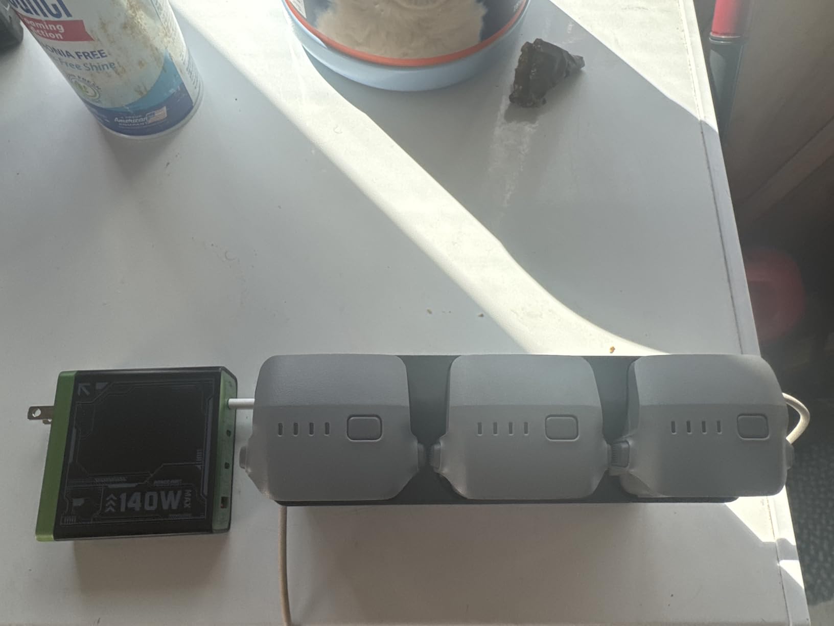 E-Rhino 140W Max 4-Port GaN Charger for MacBook & USB-C Laptop, Black | Smart Temperature Management, Smart Power Distribution, Foldable Plug, 4-Port (3 USB-C + 1 USB-A), Stable Charging customer photo 1