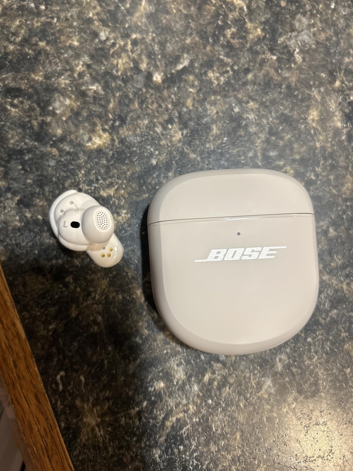 Bose QuietComfort Ultra Earbuds (2nd Gen) - Wireless Noise Cancelling Earbuds with Mic, Immersive Audio, USB-C Charging, Up to 6 Hours Battery, IPX4 Rating, Black customer photo 1