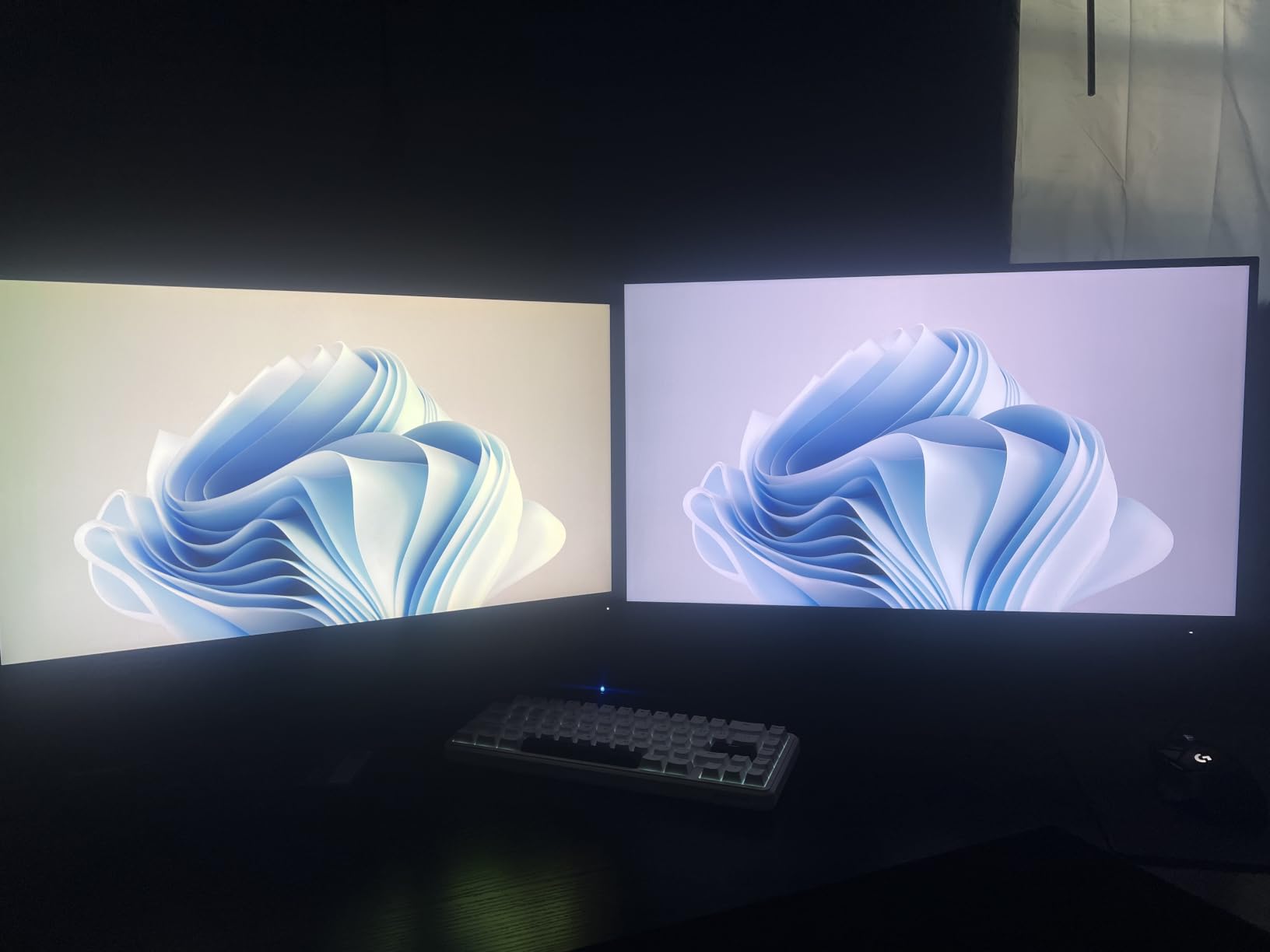 KTC 27 Inch QHD Gaming Monitor, 2K 200Hz Up to 210Hz 1ms Fast IPS Computer Monitor, HDR400, 1440P with Adaptive Sync, Built-in Speakers, HDMI Displayport, Tilt Adjustment, VESA Compatible, H27T22C-3 customer photo 1