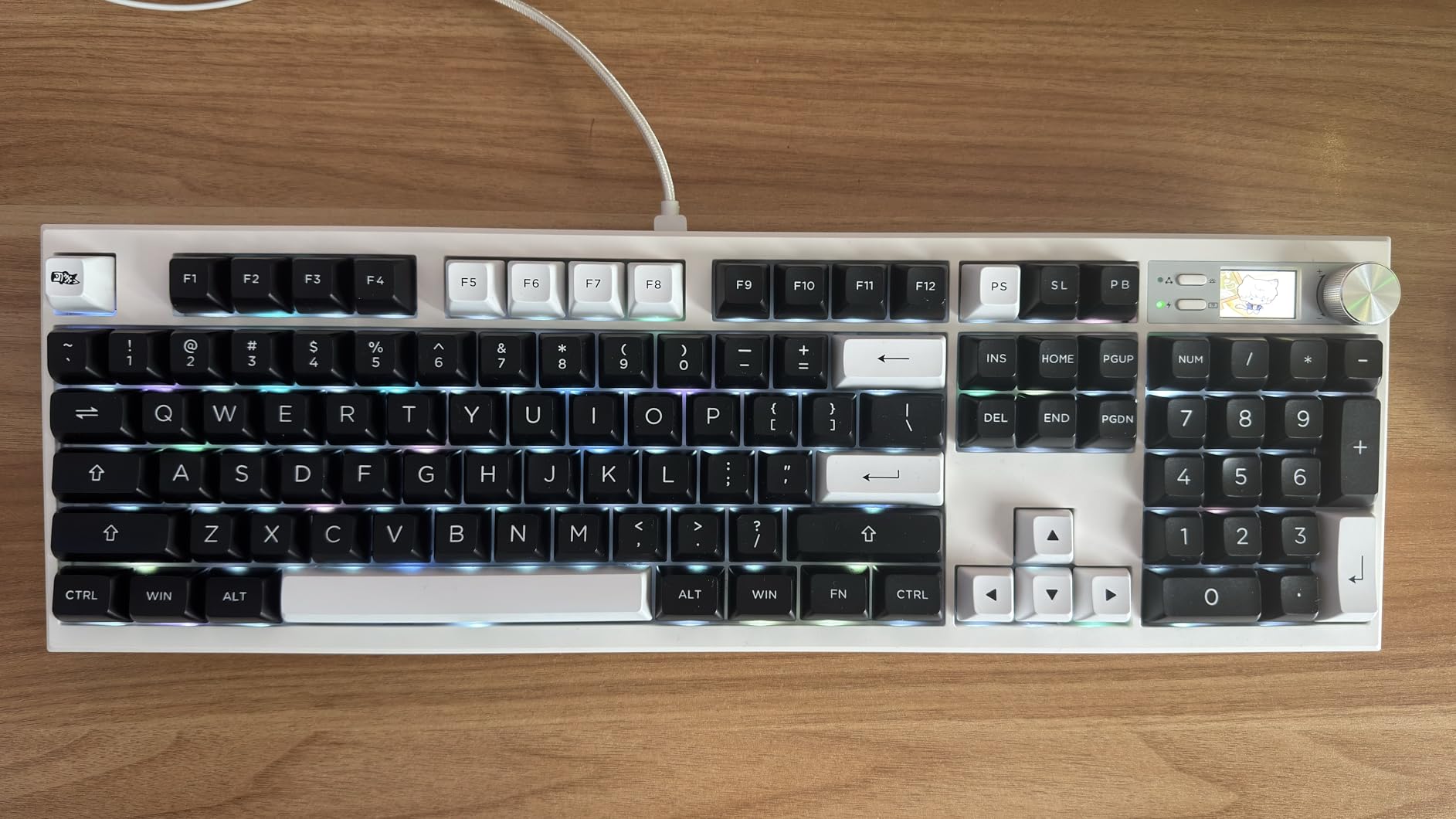 GMK104 Mechanical Keyboard Barebones, VIA Programmable Wireless BT5.0/2.4G/Type-C Gasket Mounted HotSwap Custom Barebones Keyboard Kit Full Size RGB Gaming DIY Key Board with Screen&Knob (White) customer photo 1