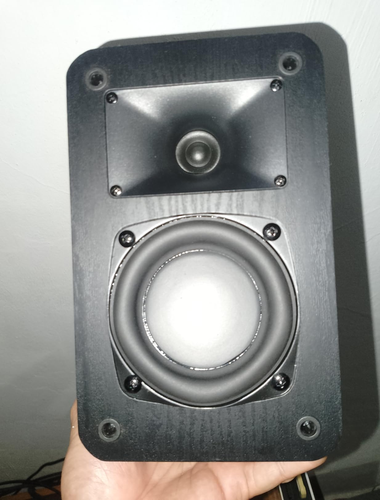 2-Way Passive Bookshelf Speakers 60Hz Bass, 3.5 Inch Woofer and Silk Tweeter, 4 Ohm, For Home/Office/Theater, Pair (Needs Amplifier or Receiver to Operate) customer photo 2