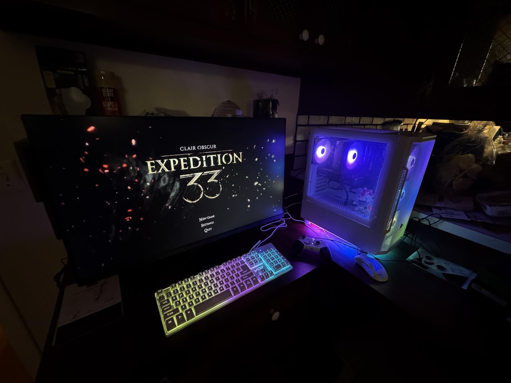 Skytech Gaming Archangel Desktop PC, Ryzen 7 5700 3.7 GHz (4.6GHz), AMD RX 9060XT 8GB, 1TB NVMe SSD, 32GB DDR4 RAM 3200, 650W Gold PSU, Wi-Fi, Win 11 customer photo 1