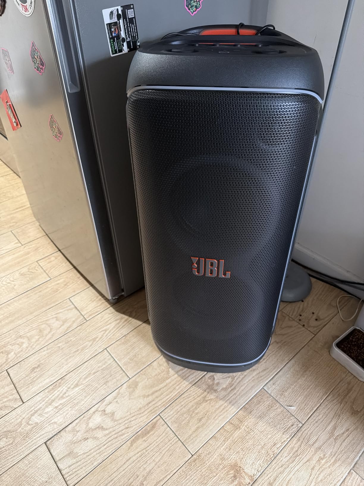 JBL PartyBox 720 - Loudest Battery-Powered Party Speaker with Superior Pro Sound and a Futuristic lightshow, Up to 15 Hours Playtime & IPX4 Splash Proof (Black) customer photo 1