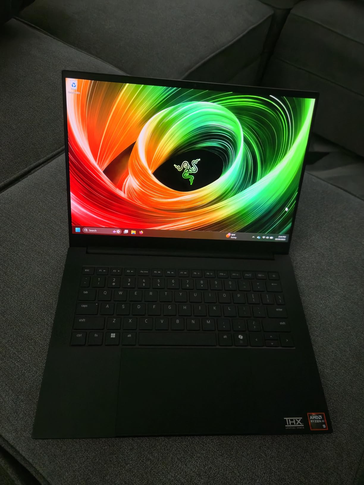 Razer Blade 14 (2025) Gaming Laptop, RTX 5060, 16GB DDR5 RAM, 1TB, Black, AMD Ryzen AI 9 365, 3K 120Hz OLED Display, Thin & Lightweight, Chroma RGB, Windows customer photo 1