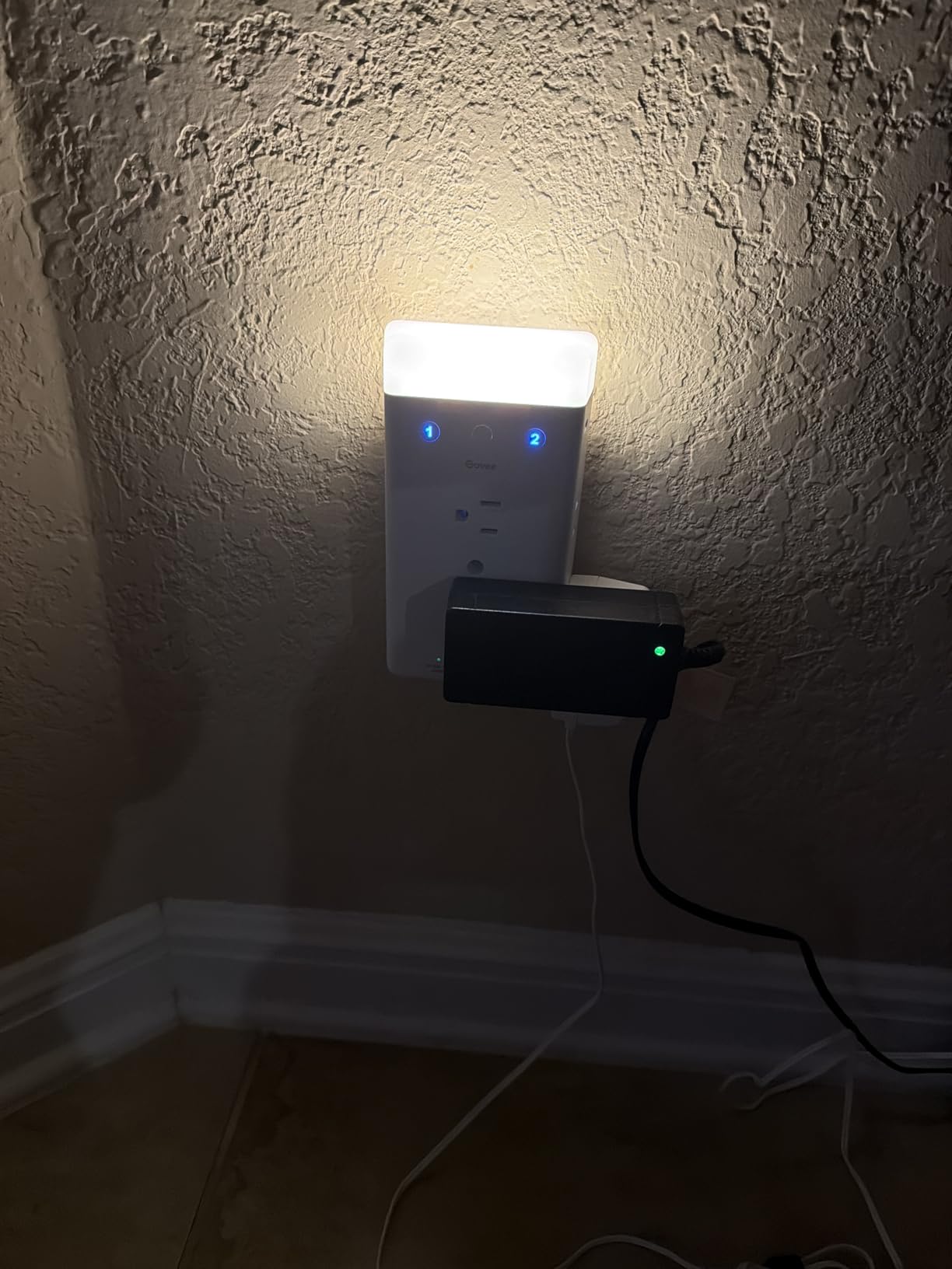Govee Smart Plug Outlet Extender, 3-Sided Smart Power Strips with 2 Smart Outlets & 2 USB Ports with RGB Night Light, APP & Voice Control, Surge & Overload Protection for Home Office customer photo 2