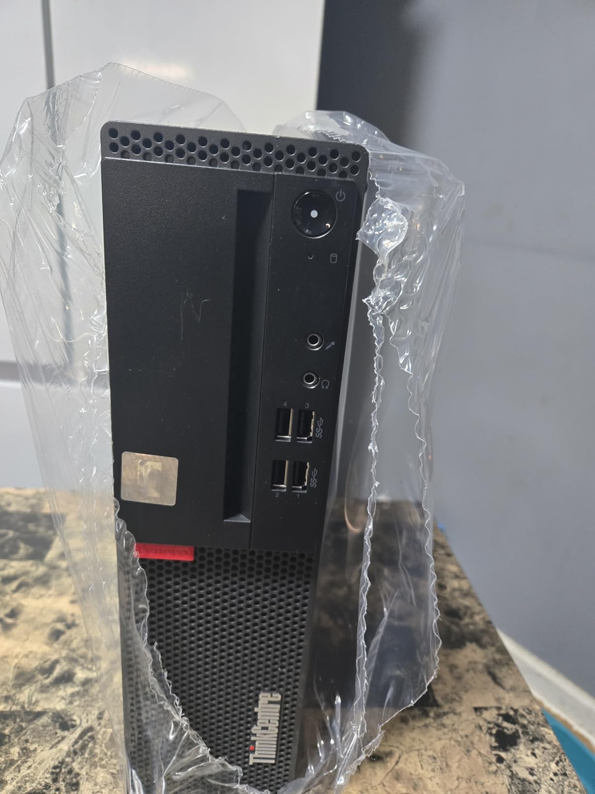 Lenovo ThinkCentre M710 SFF Desktop Computer PC, 6th Gen Core 3.70GHz, 8GB RAM, 256GB SSD, VGA, Keyboard and Mouse, WiFi, BT, Windows 11 Pro (Renewed) customer photo 2