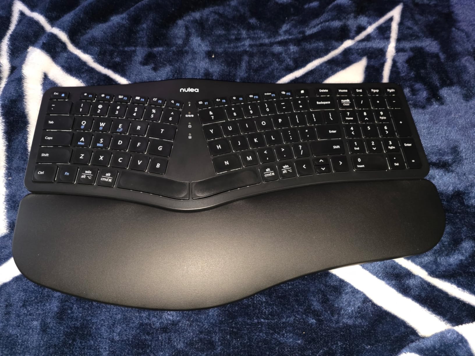Nulea Ergonomic Split Keyboard Wireless Cushioned Wrist Rest Rechargeable, Bluetooth 2.4G Keyboard With 3 Device Switching customer photo 2