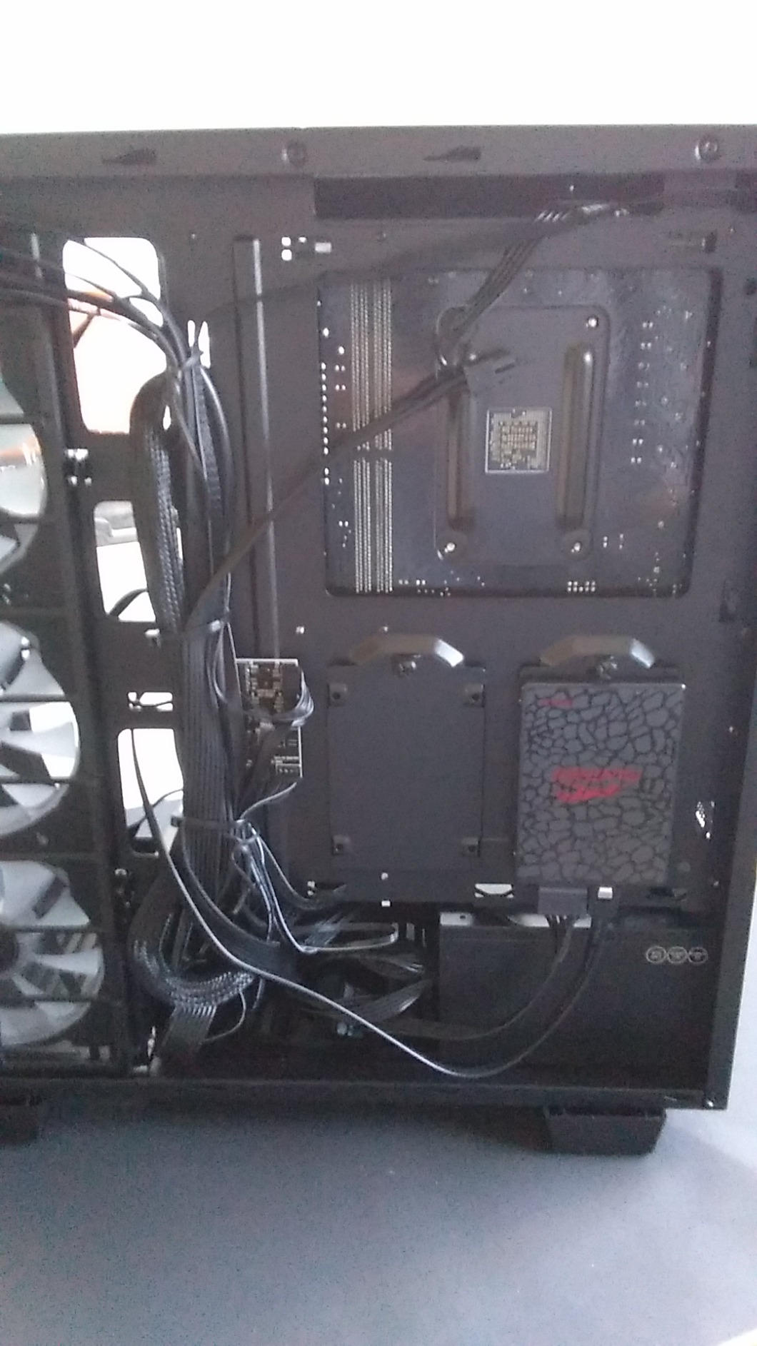 Element Gaming PC Desktop Computer Intel Core i7 14700F CPU, NVIDIA GeForce RTX 5070 12GB GPU, 32GB DDR5 RAM, 1TB NVMe SSD, Windows 11 Home, Gamer Keyboard and Mouse - EBI7N5704 customer photo 1