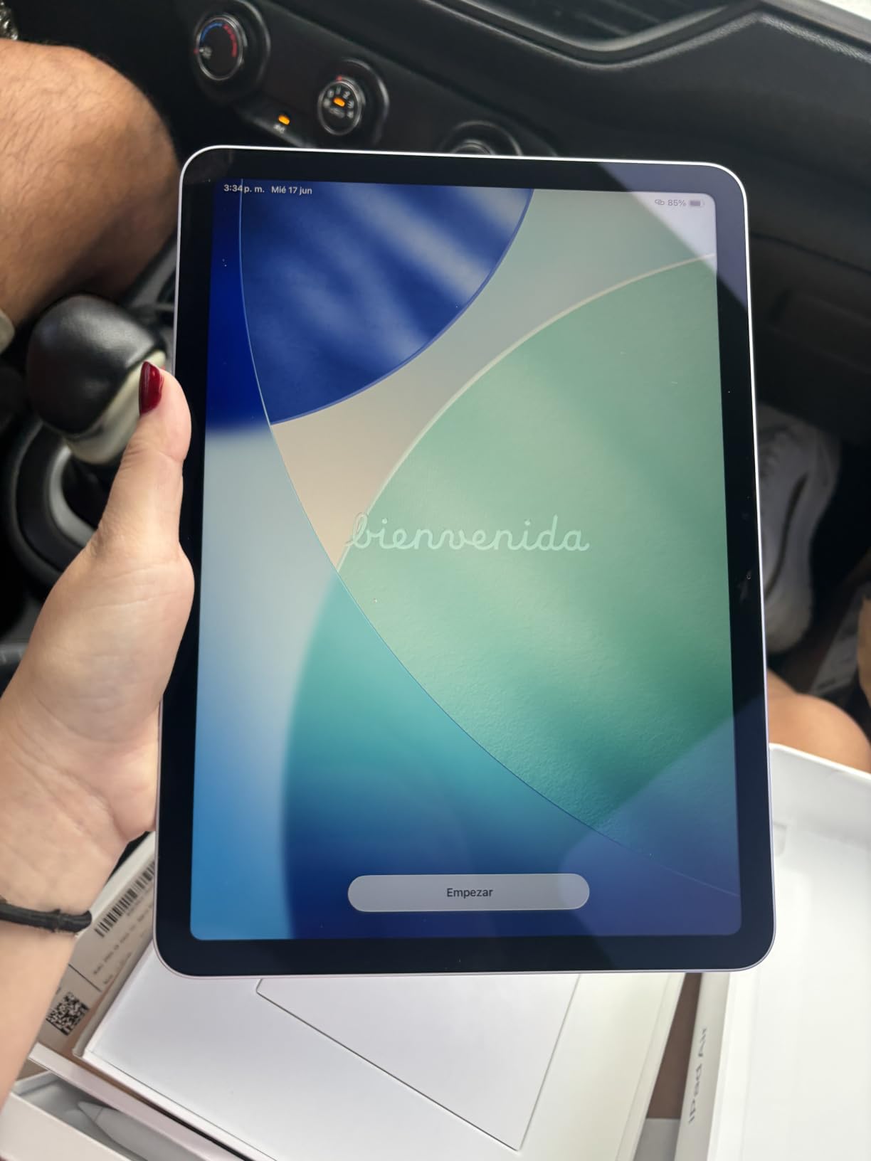 iPad Air 11-inch (M4): Liquid Retina Display, 128GB, 12MP Front/Back Camera, Wi-Fi 7 with Apple N1, Touch ID, All-Day Battery Life - Blue customer photo 2
