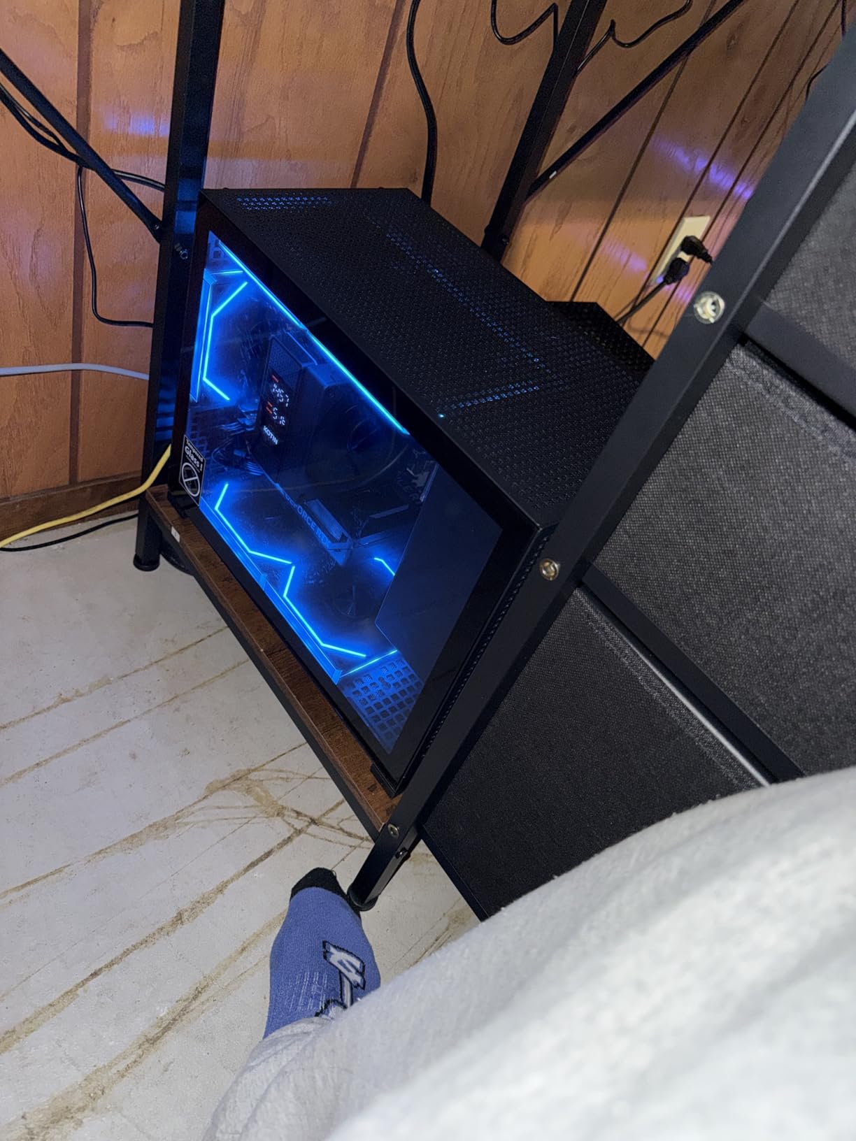 KOTIN Prebuilt Gaming PC Ryzen 5 9600X, 16GB DDR5, RTX 5060 Ti 8GB, 1TB SSD | Ryzen 5 Gaming Desktop, Digital Display CPU Cooler, 650W 80+ Gold PSU, WiFi 7, Assembled in USA, Windows 11 ARGB Tower customer photo 1
