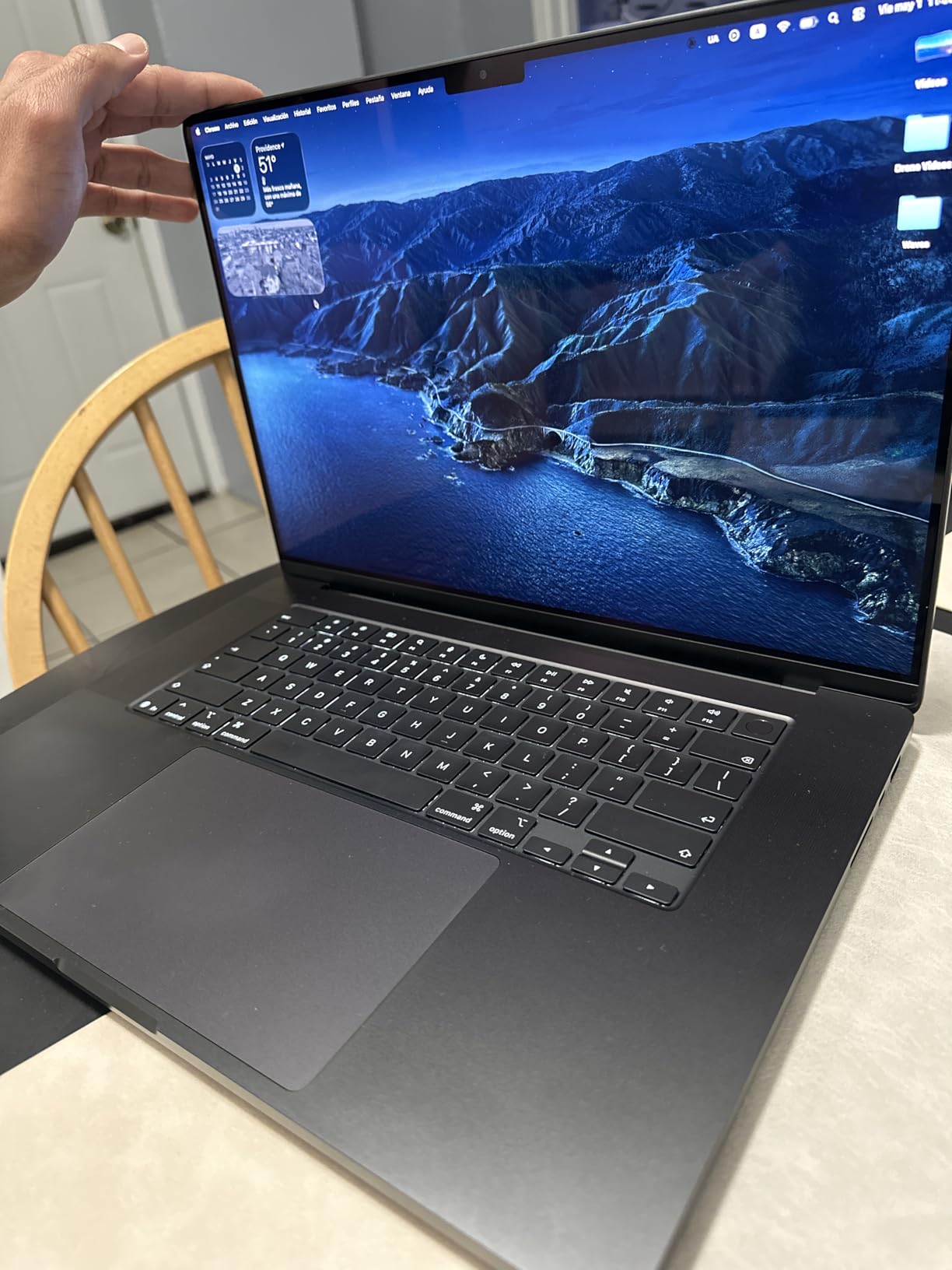 Apple 2026 MacBook Pro Laptop with Apple M5 Pro chip with 18-core CPU and 20-core GPU: Built for AI, 16.2-inch Liquid Retina XDR Display, 48GB Unified Memory, 1TB SSD, Wi-Fi 7; Silver customer photo 2