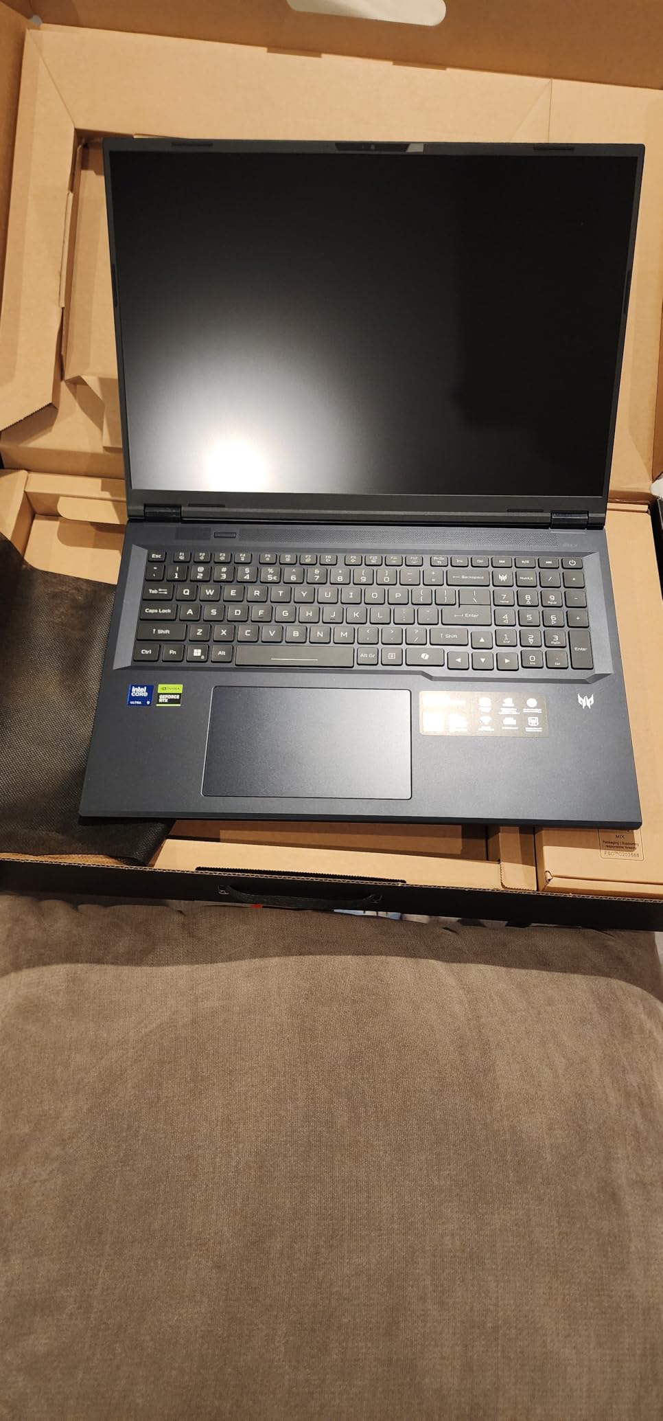 Acer Predator Helios Neo 18 AI Gaming Laptop | Intel Core Ultra 9 Processor 275HX | NVIDIA GeForce RTX 5070 Ti | 18