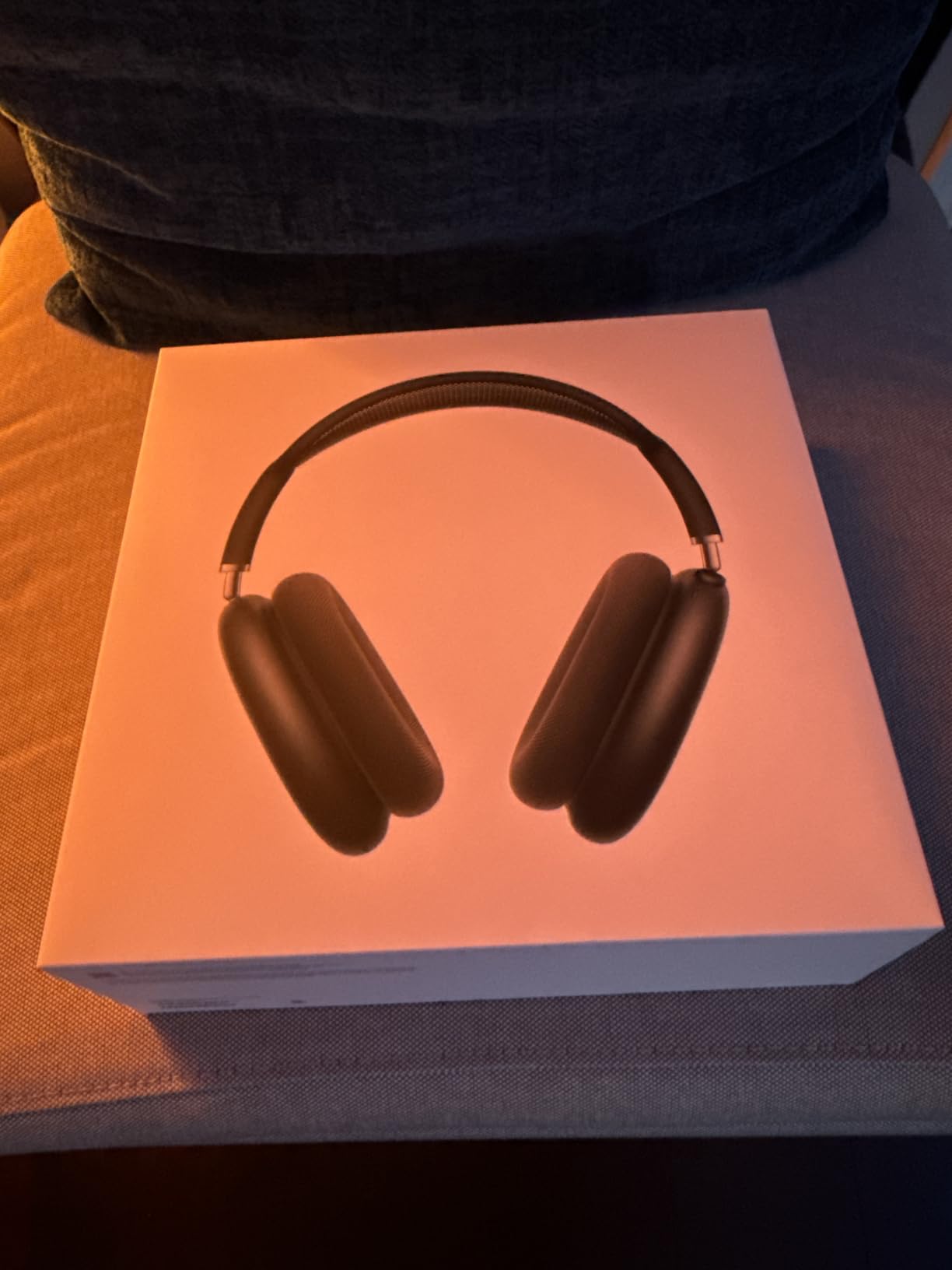 Apple AirPods Max 2 Wireless Over-Ear Headphones - Active Noise Cancellation, Adaptive Audio, Personalized Spatial Audio, Live Translation, Bluetooth (Midnight) customer photo 2