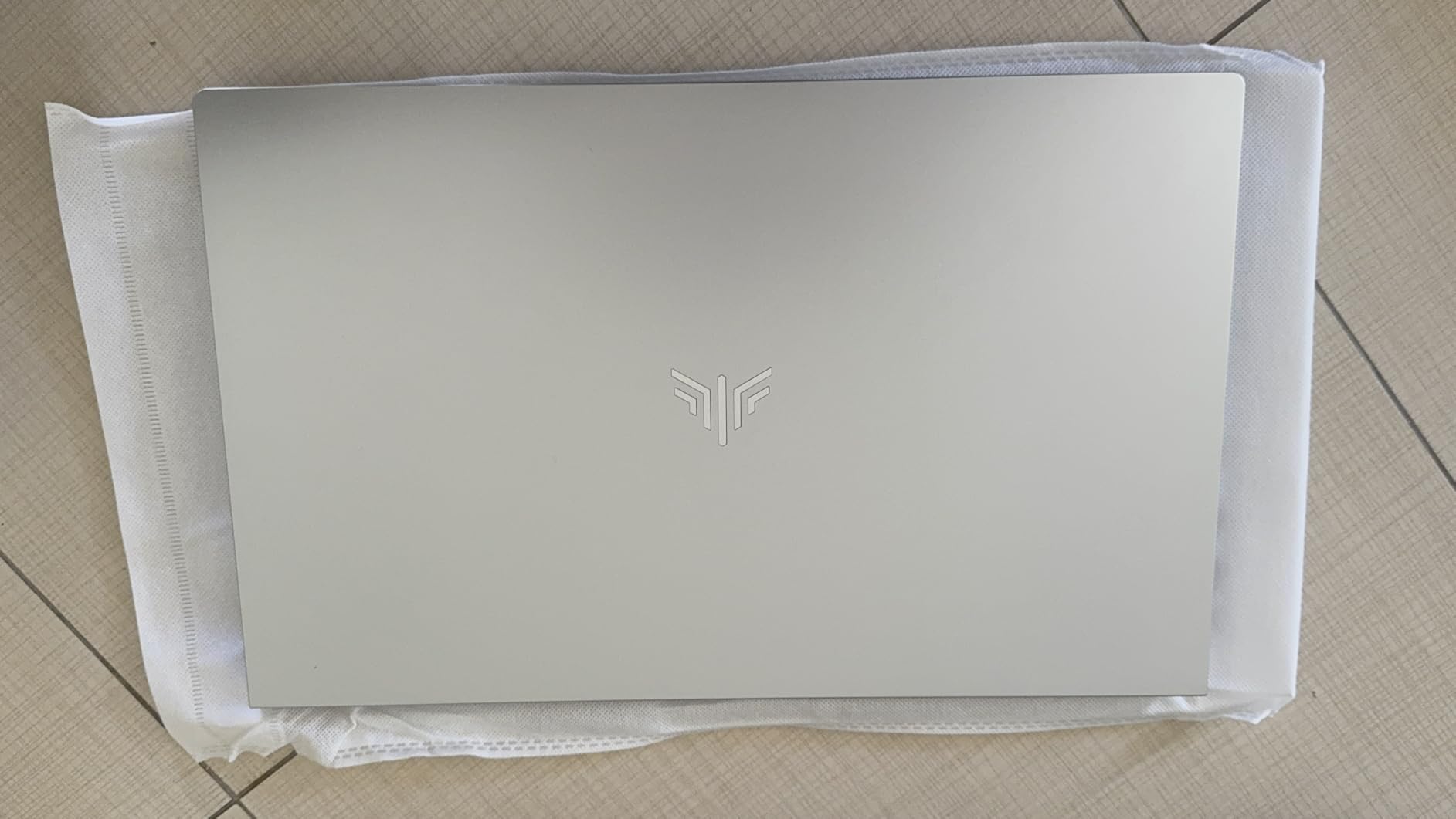MALLRACE Gaming Laptop, Ryzen R2544 Business Laptop Computer (Beat AMD Ryzen 5 3500U, up to 3.7GHz) 16GB DDR4 512GB SSD Window 11 Laptop with Webcam, Type-C, 54.72Wh Battery, Numeric KB, Gray customer photo 1