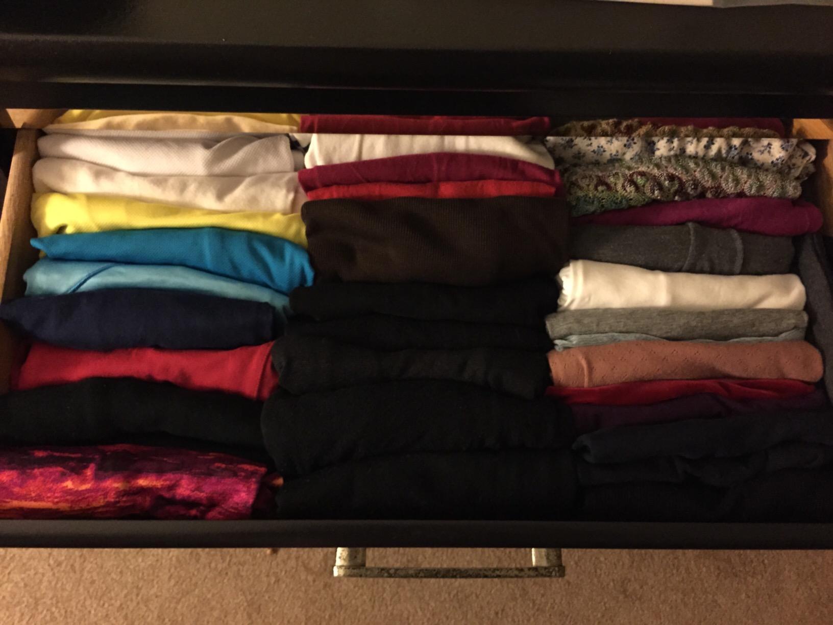 The Life-Changing Magic of Tidying Up: The Japanese Art of Decluttering and Organizing customer photo 1