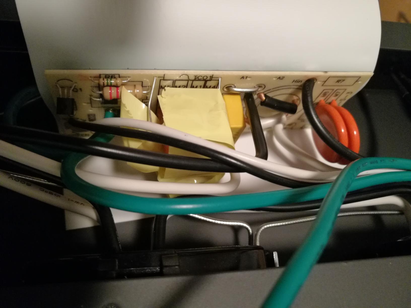 Tripp Lite 14-Outlet Rack Mount Surge Protector Power Strip PDU, 15A, 120V, 3000 Joules, 15ft Cord with 5-15P Plug, 1U Horizontal Rack Mount, Lifetime Manufacturer's Warranty (DRS-1215) customer photo 1