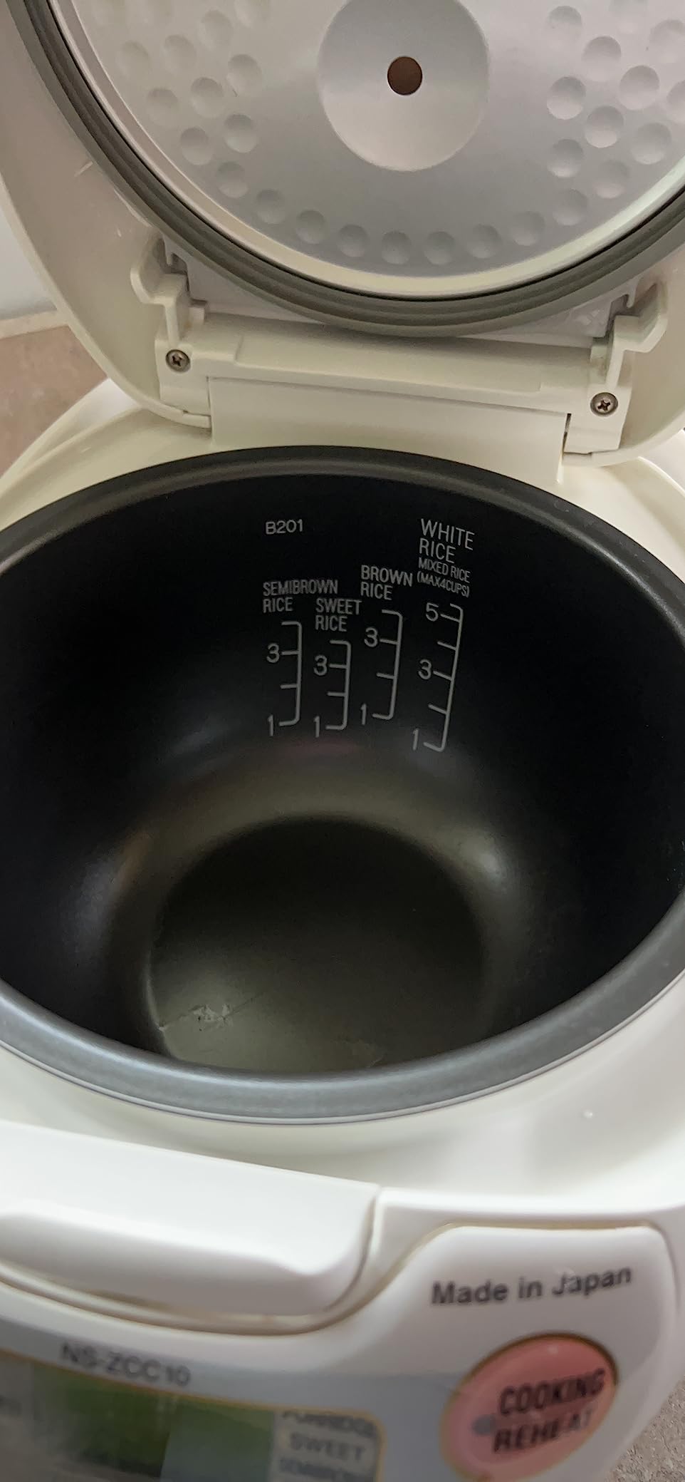 Zojirushi NS-ZCC10 Neuro Fuzzy Rice Cooker and Warmer (White) customer photo 2