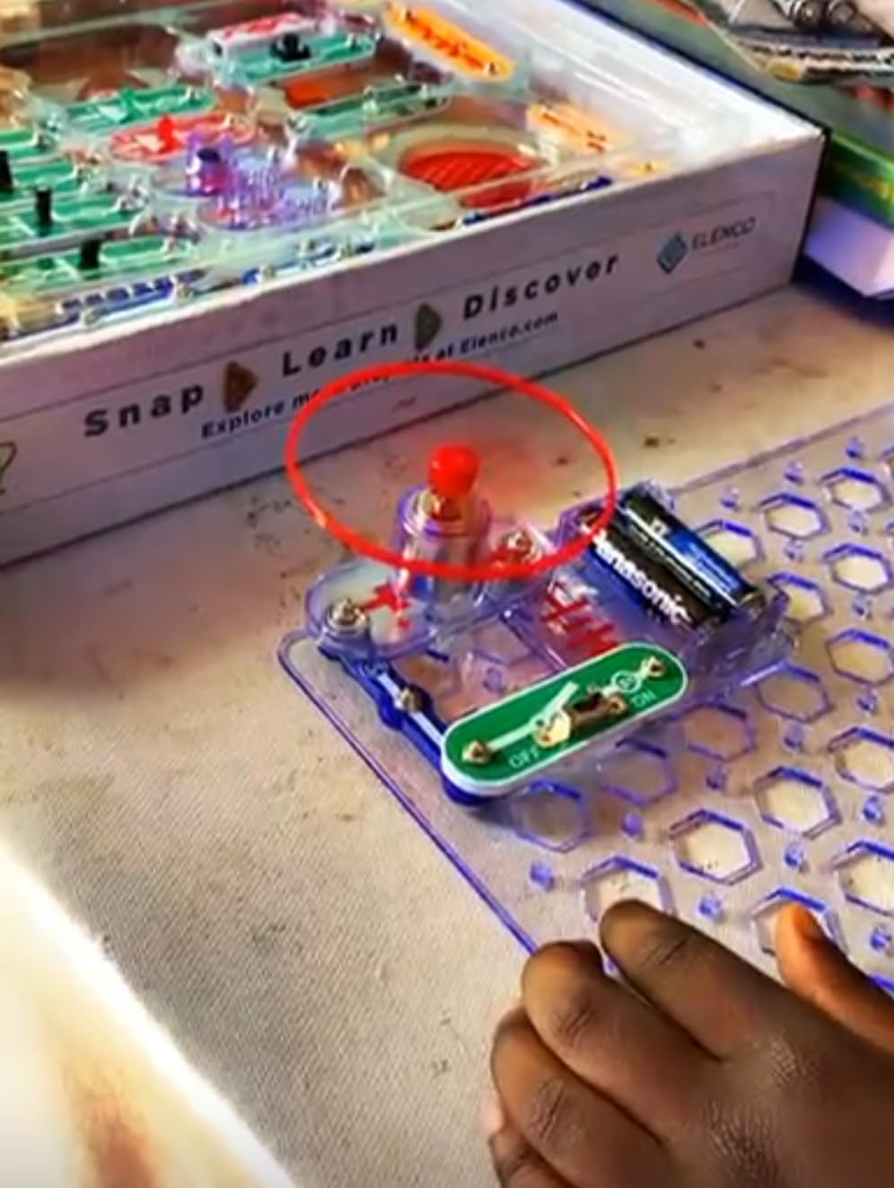 Elenco Snap Circuits Pro 500 in 1 Electronics Exploration Kit customer photo 2