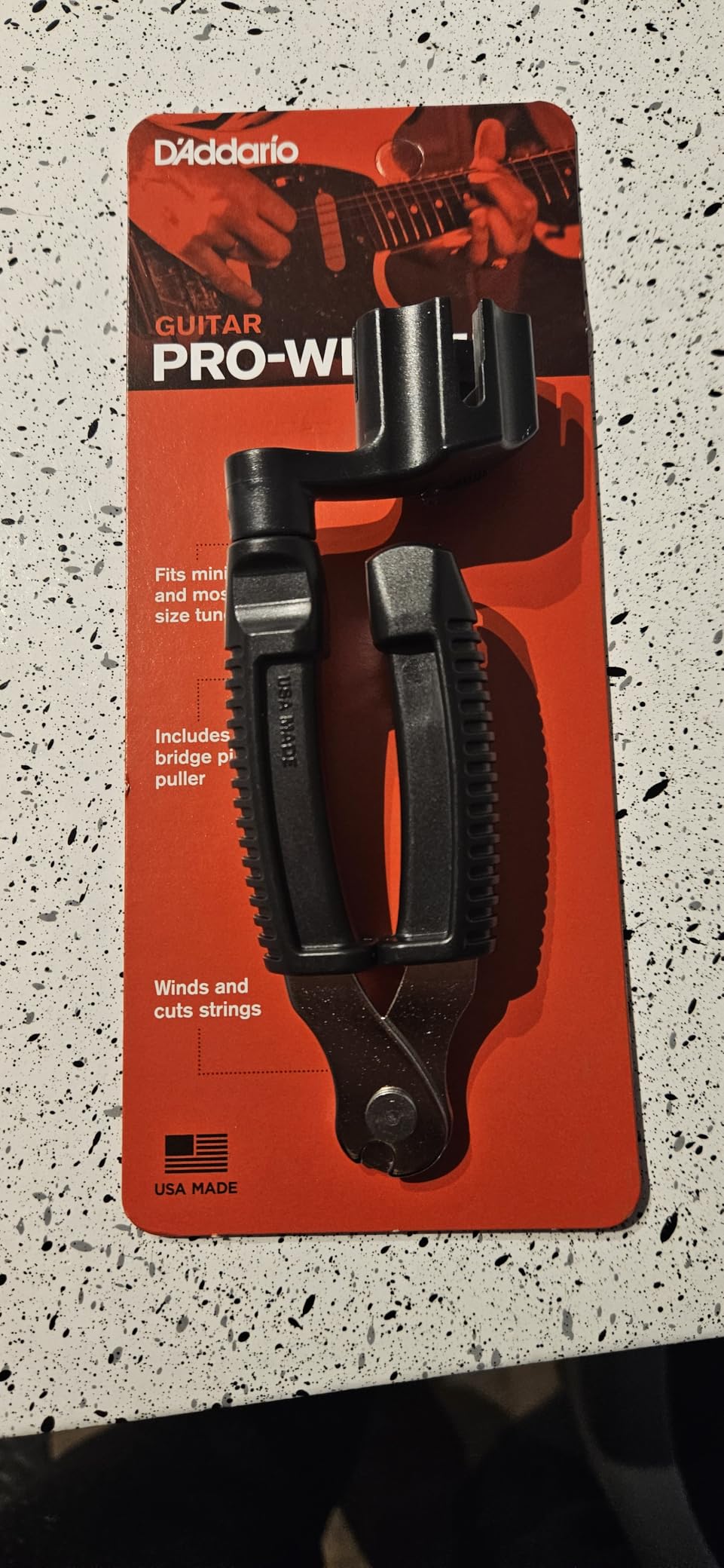 D'Addario Accessories Pro-Winder Guitar String Winder, Cutter, Bridge Pin Puller - All in One Guitar Tool - Black customer photo 2