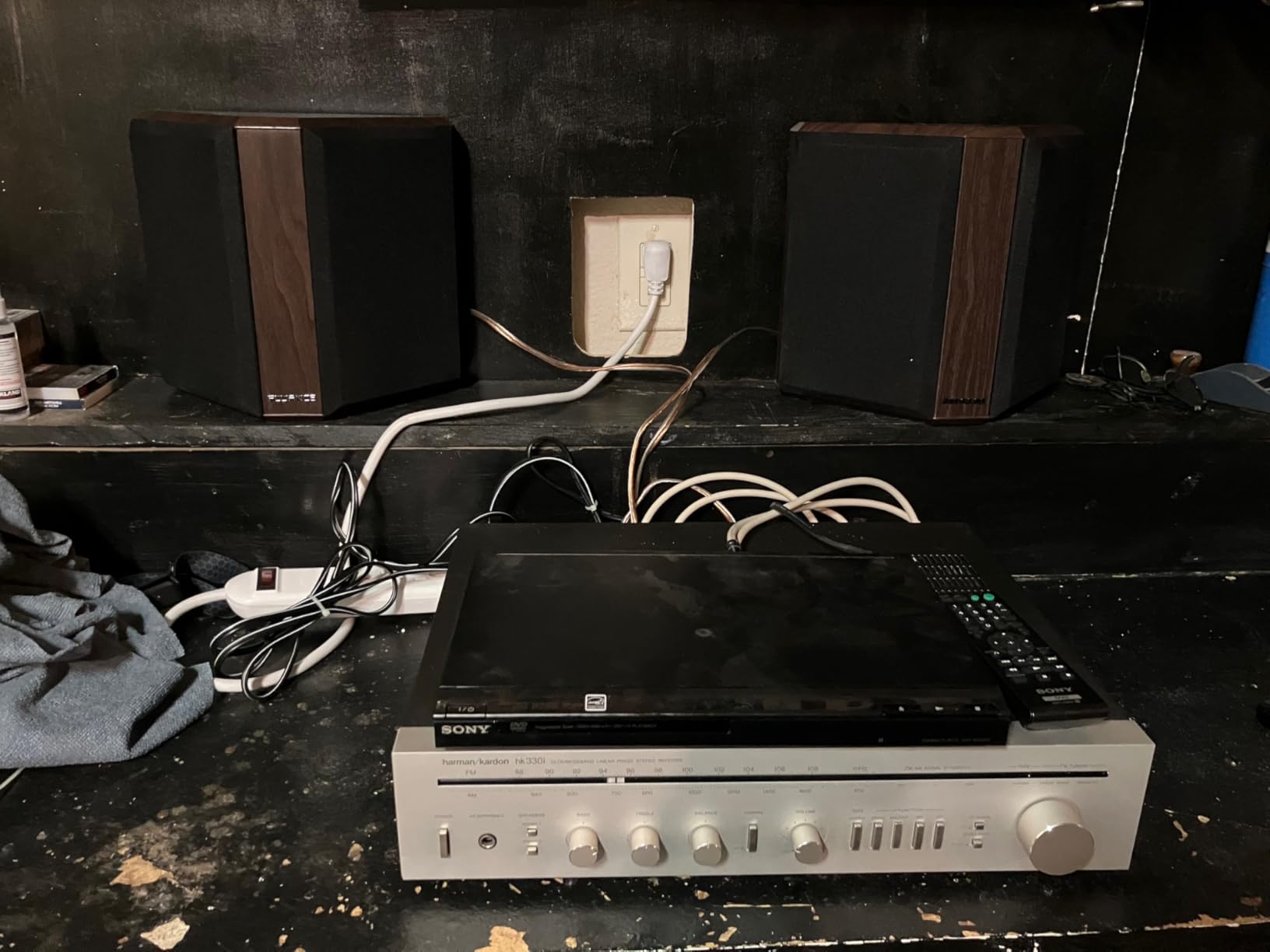 Fluance Elite High Definition 2-Way Bipolar Surround Speakers for Wide Dispersion Surround Sound in Home Theater Systems - Black Ash/Pair (SXBP2) customer photo 2