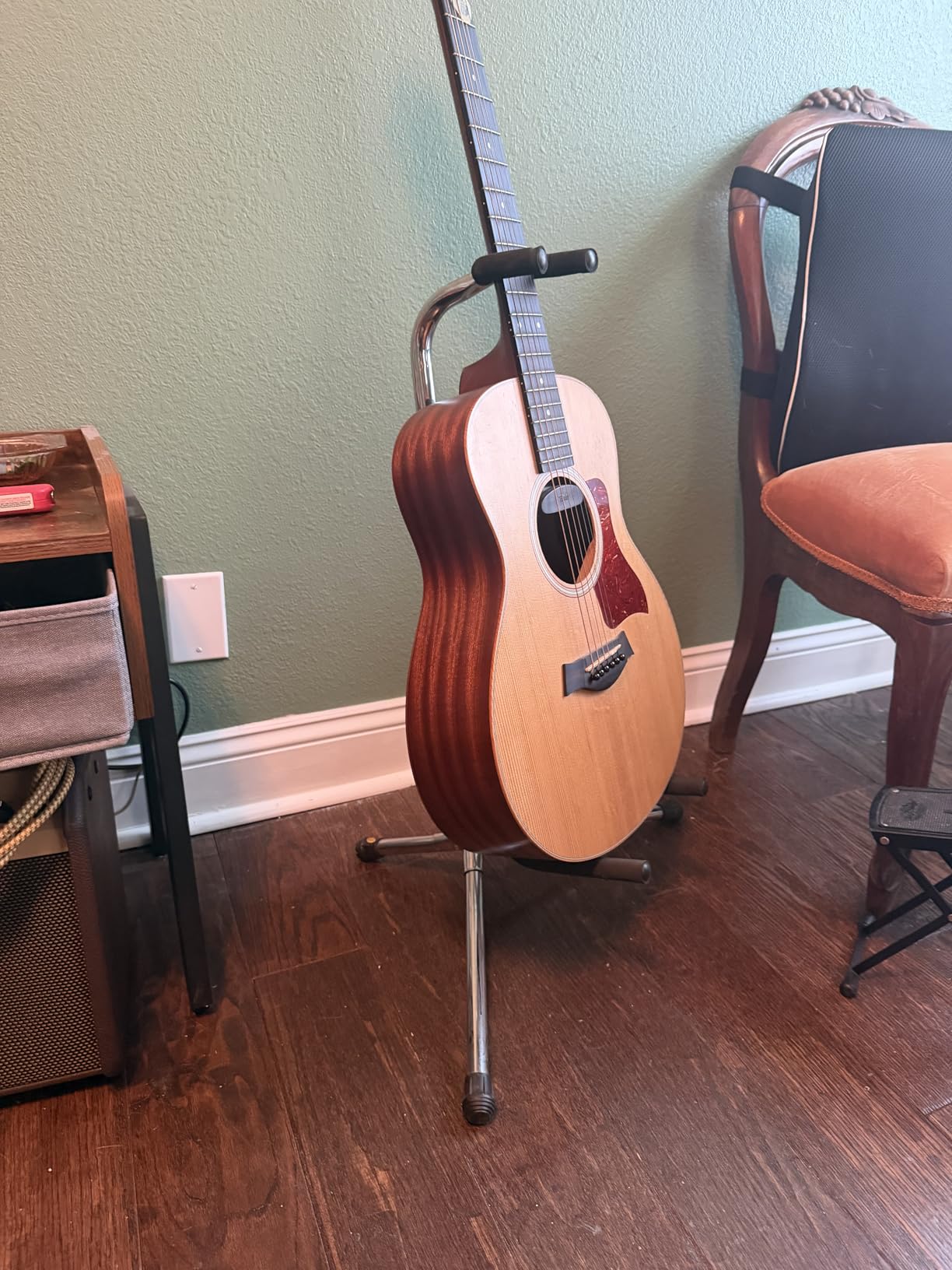 OnStage XCG4 Black Tripod Guitar Stand, Single customer photo 1