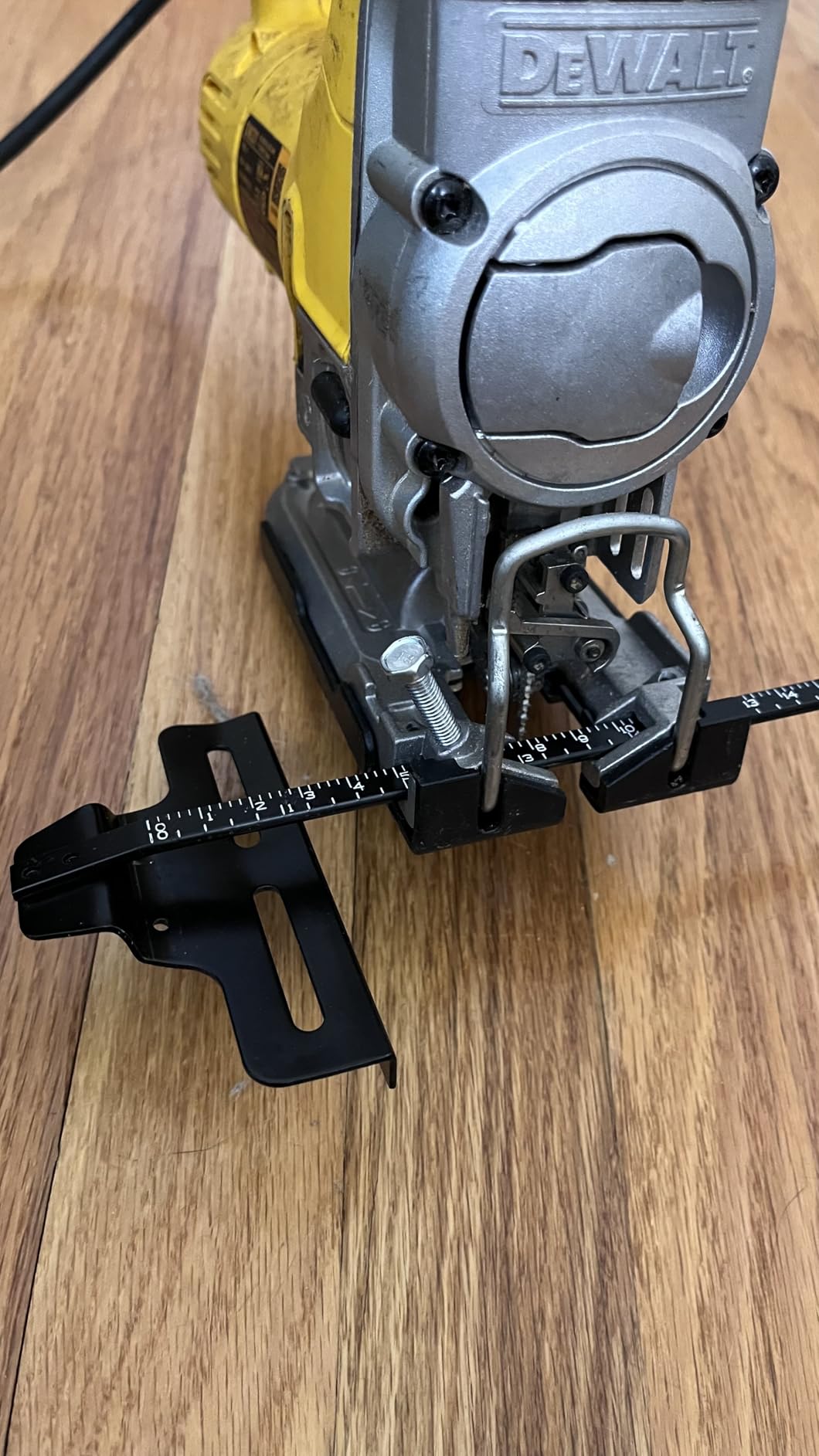 DEWALT Jig Saw, Top Handle, 6.5-Amp, Corded (DW331K) customer photo 2