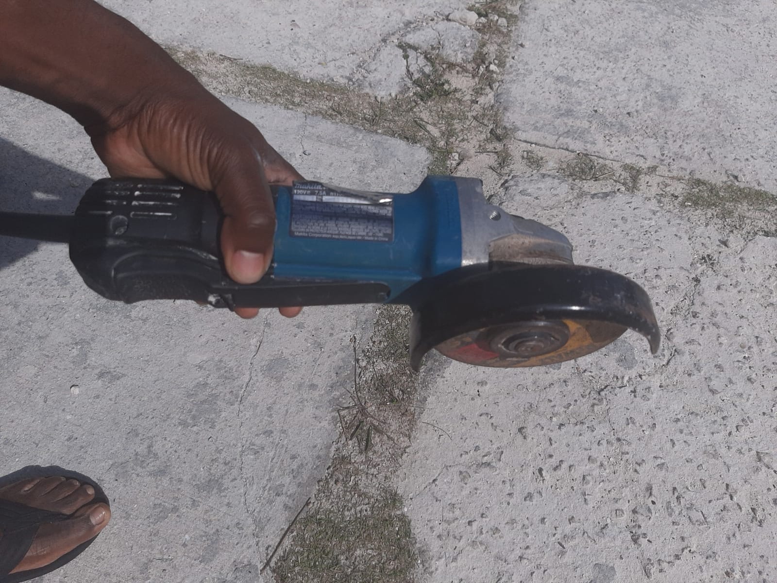 Makita 9557PB 4-1/2