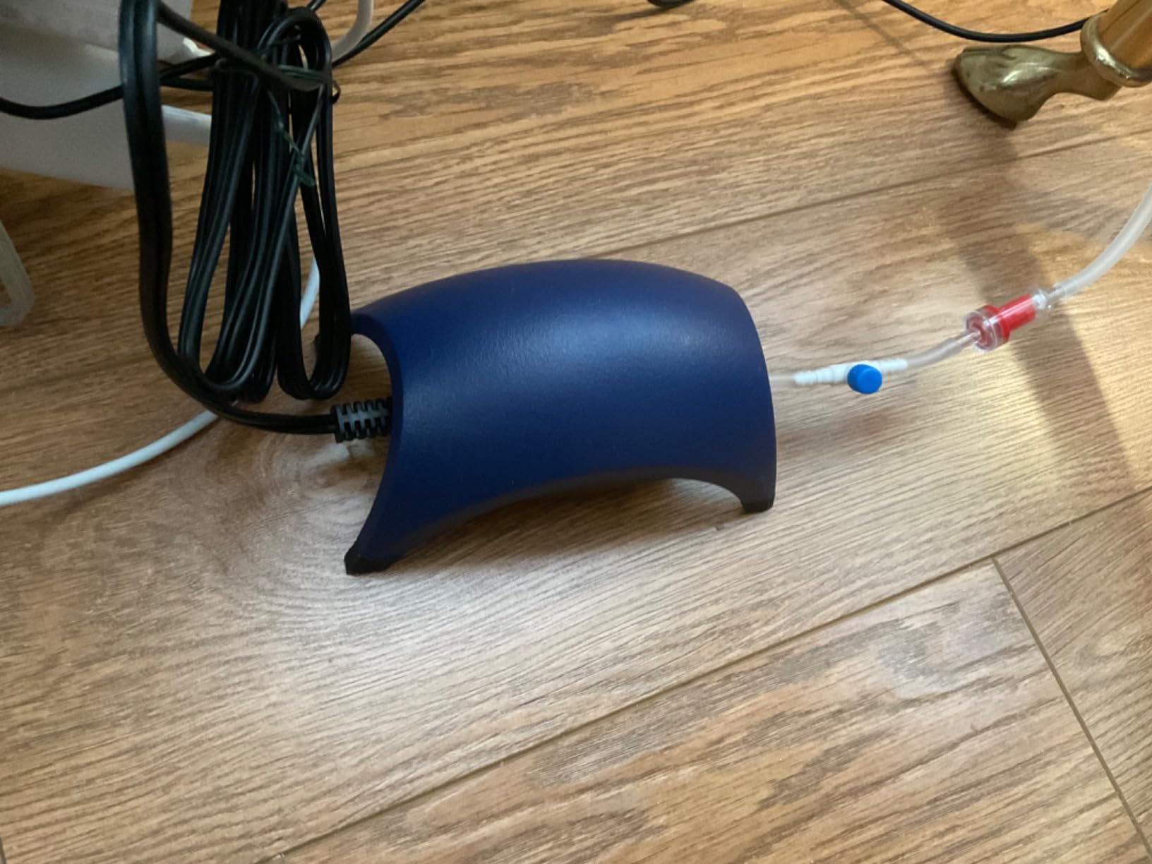 Tetra Whisper Air Pump for Aquariums Up to 40 Gallons, Non-UL | Suspended Motor For Quiet Operation customer photo 2