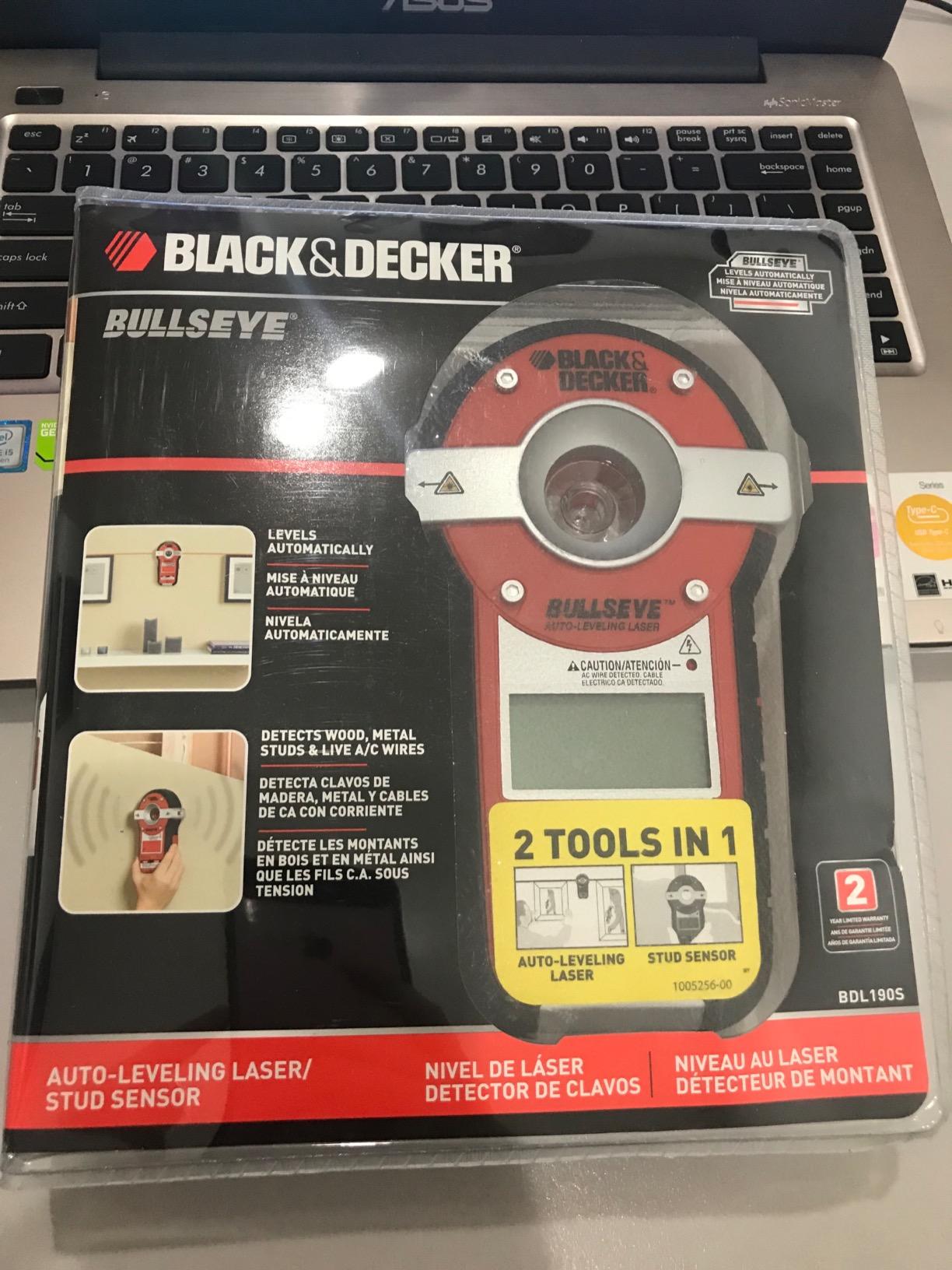 BLACK+DECKER Line Laser, Auto-leveling with Stud Finder (BDL190S) customer photo 1