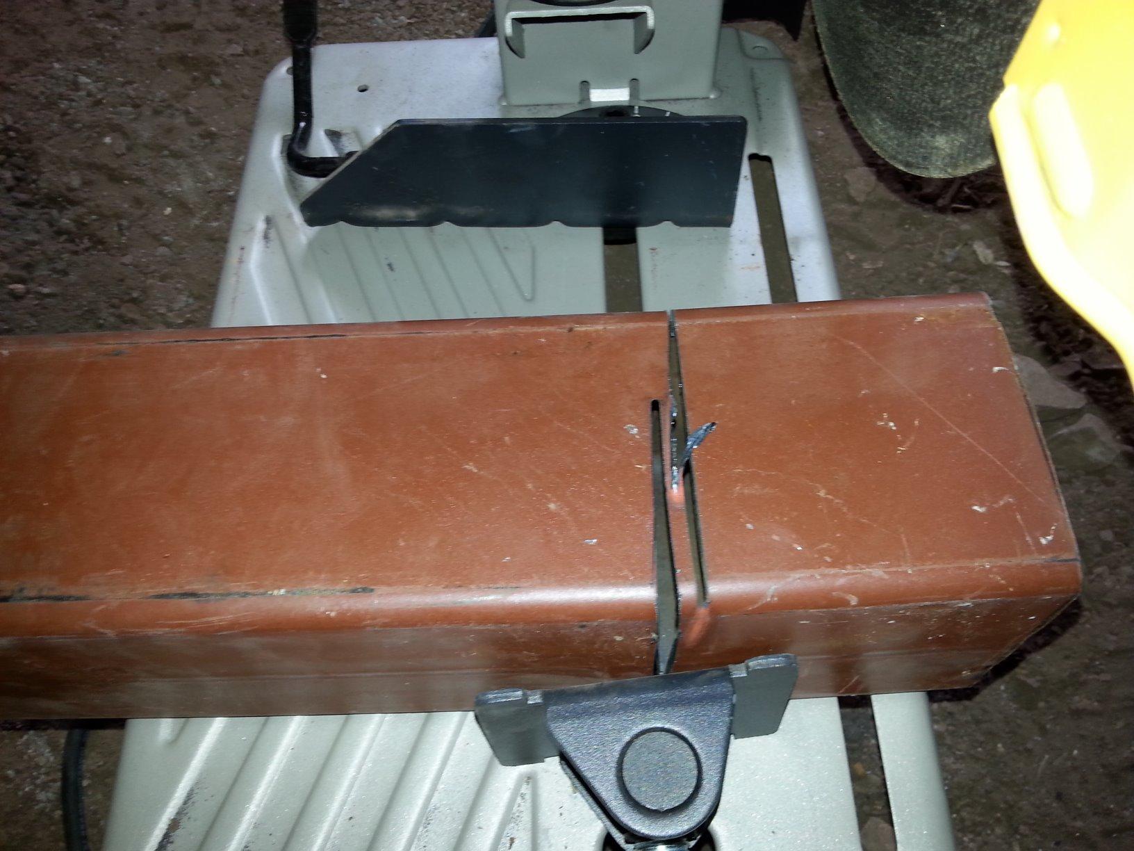 DEWALT Chop Saw, Quick-Change, 14-Inch (D28715) customer photo 1