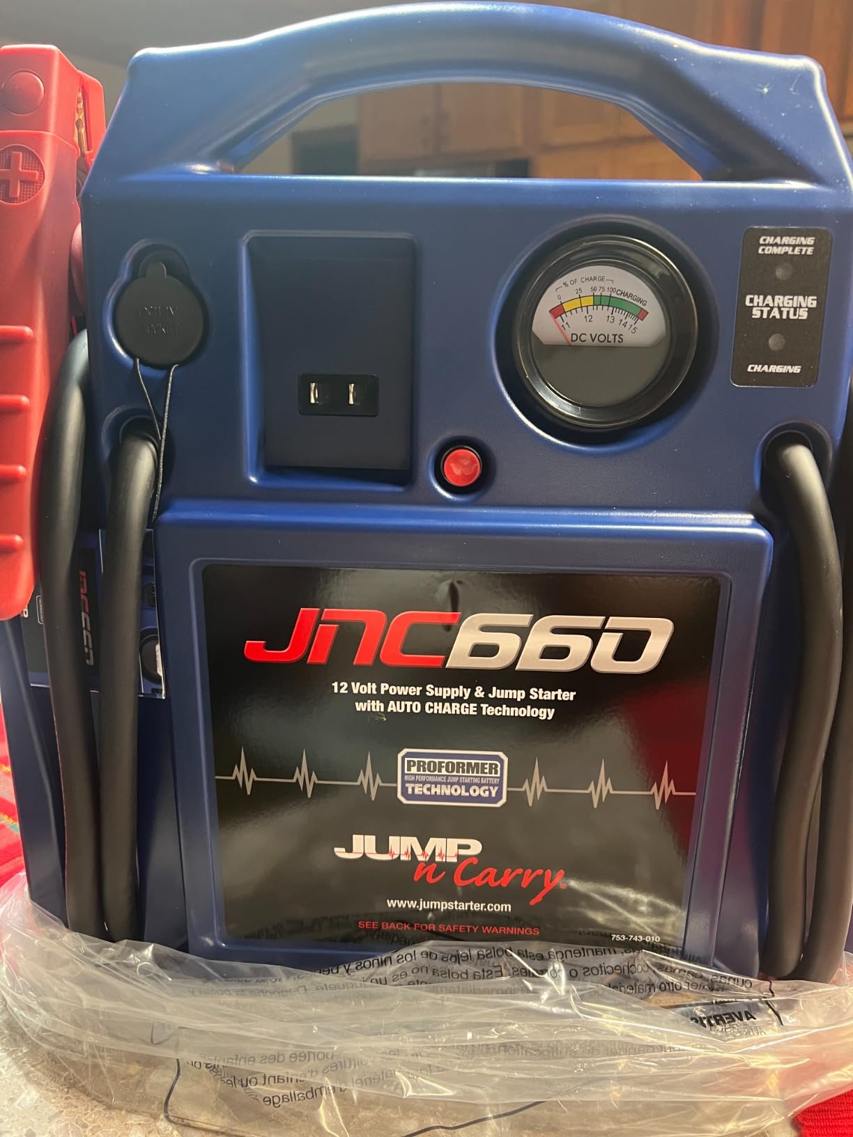 Clore Automotive Jump-N-Carry JNC660 1700 Peak Amp 12 Volt Jump Starter, Blue customer photo 1