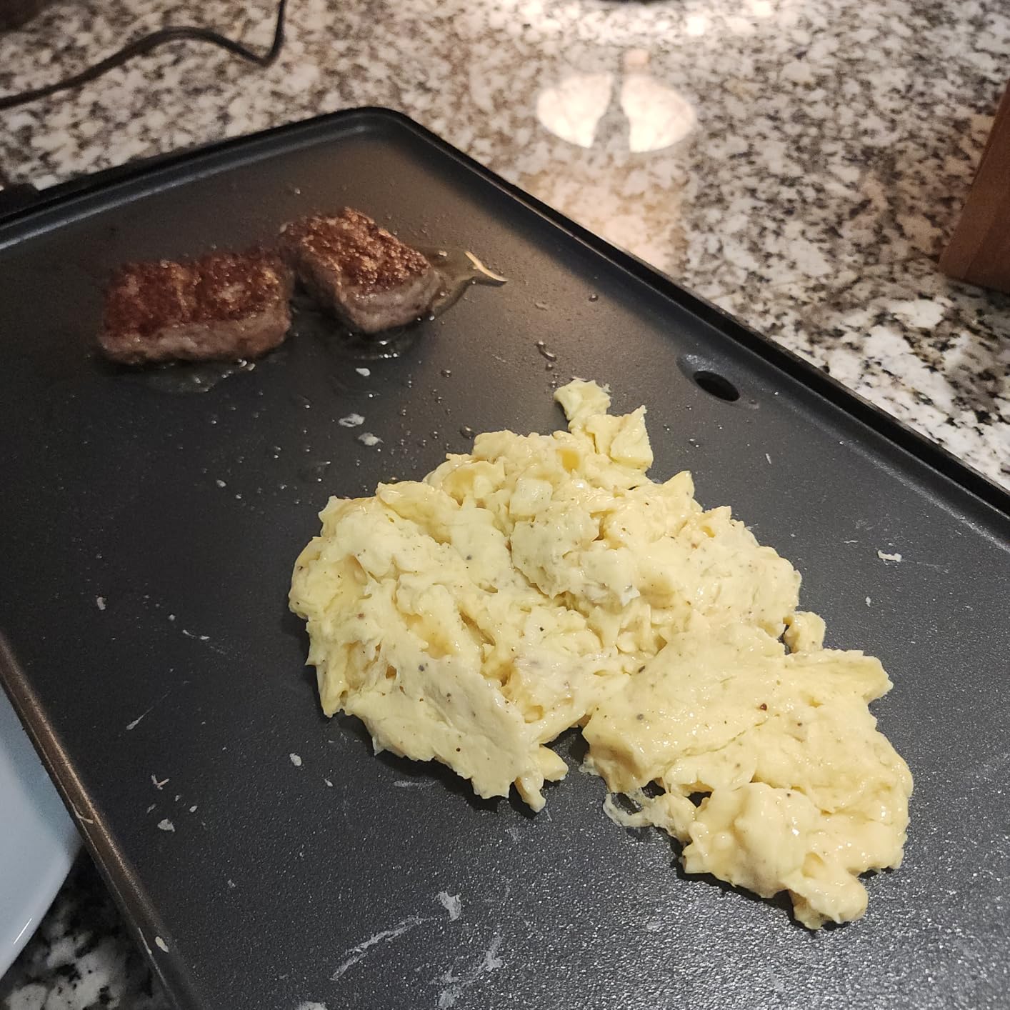Presto 07030 20-Inch Cool Touch Electric Griddle customer photo 2