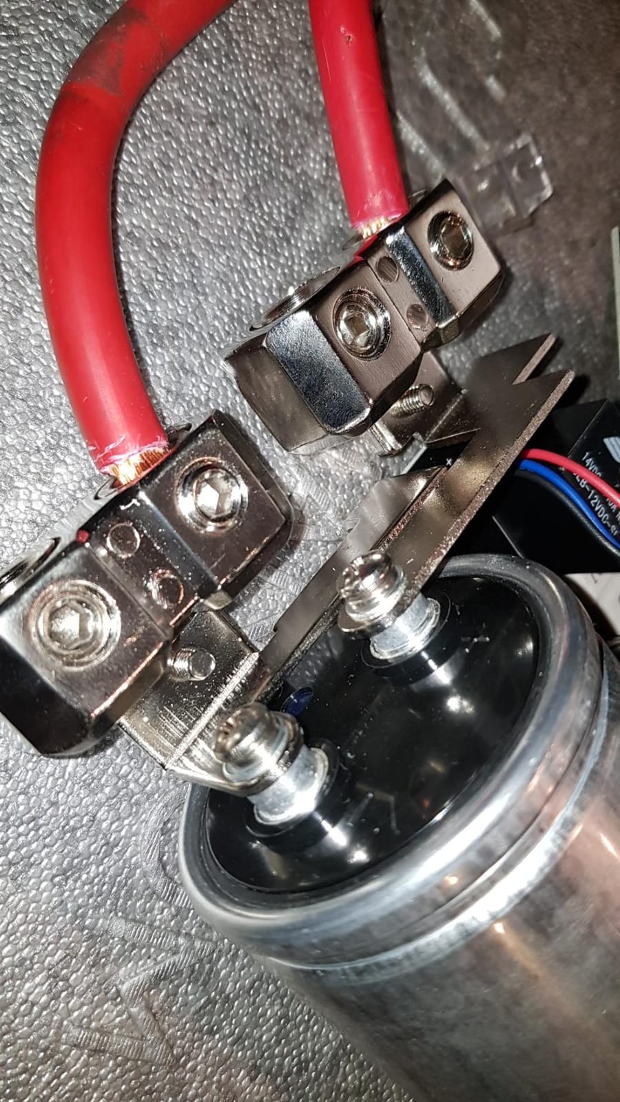 Stinger SPC5010 10 Farad Digital Hybrid Super Capacitor with LED Battery Voltage Meter customer photo 1