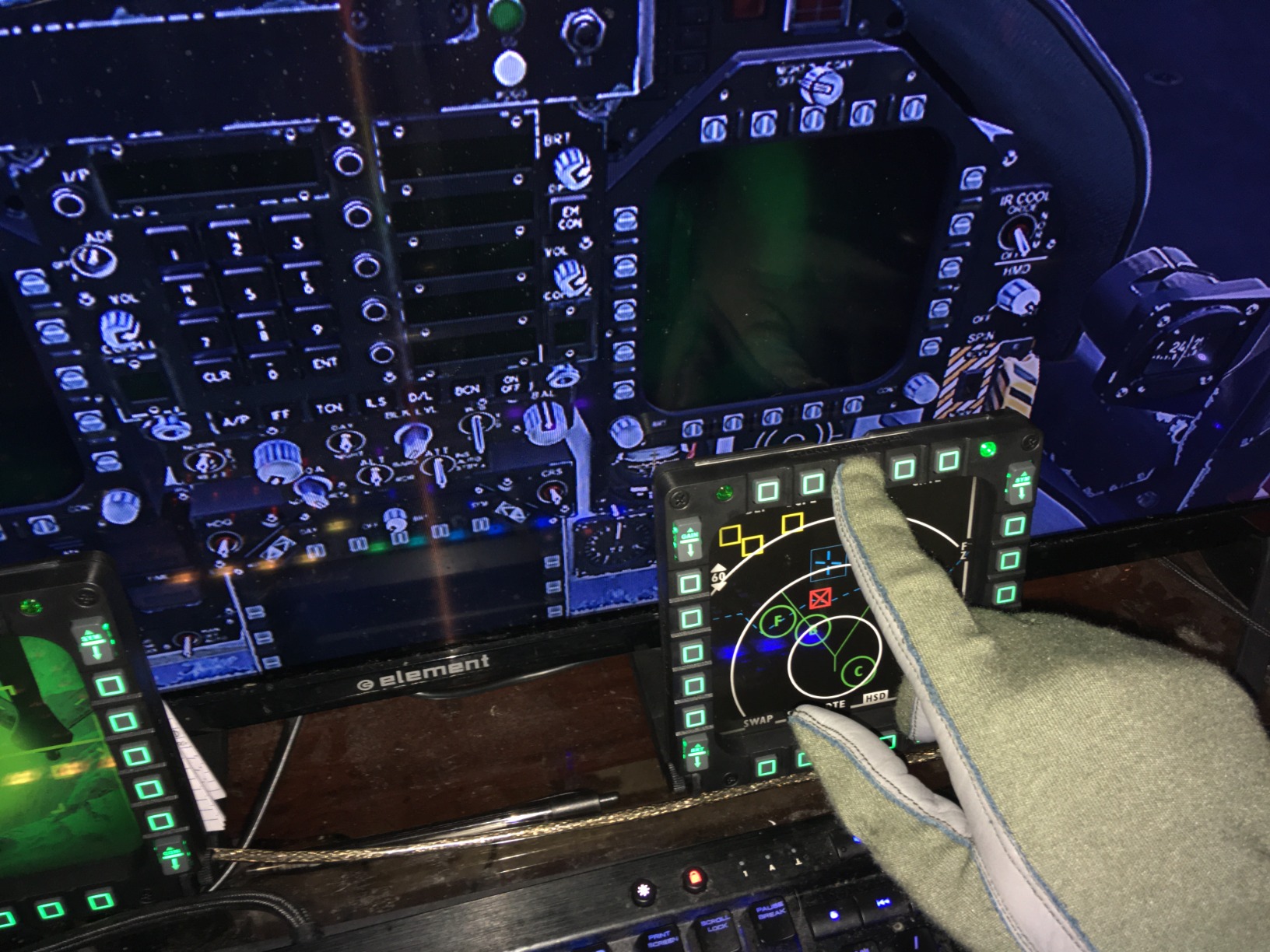 Thrustmaster MFD Cougar Flight Sim Multi-Function Display Set - PC | 2 panels, 48 programmable controls, 20 buttons & 4 switches each, weighted non-slip bases, MSFS preset layouts, 2 LEDs each customer photo 2