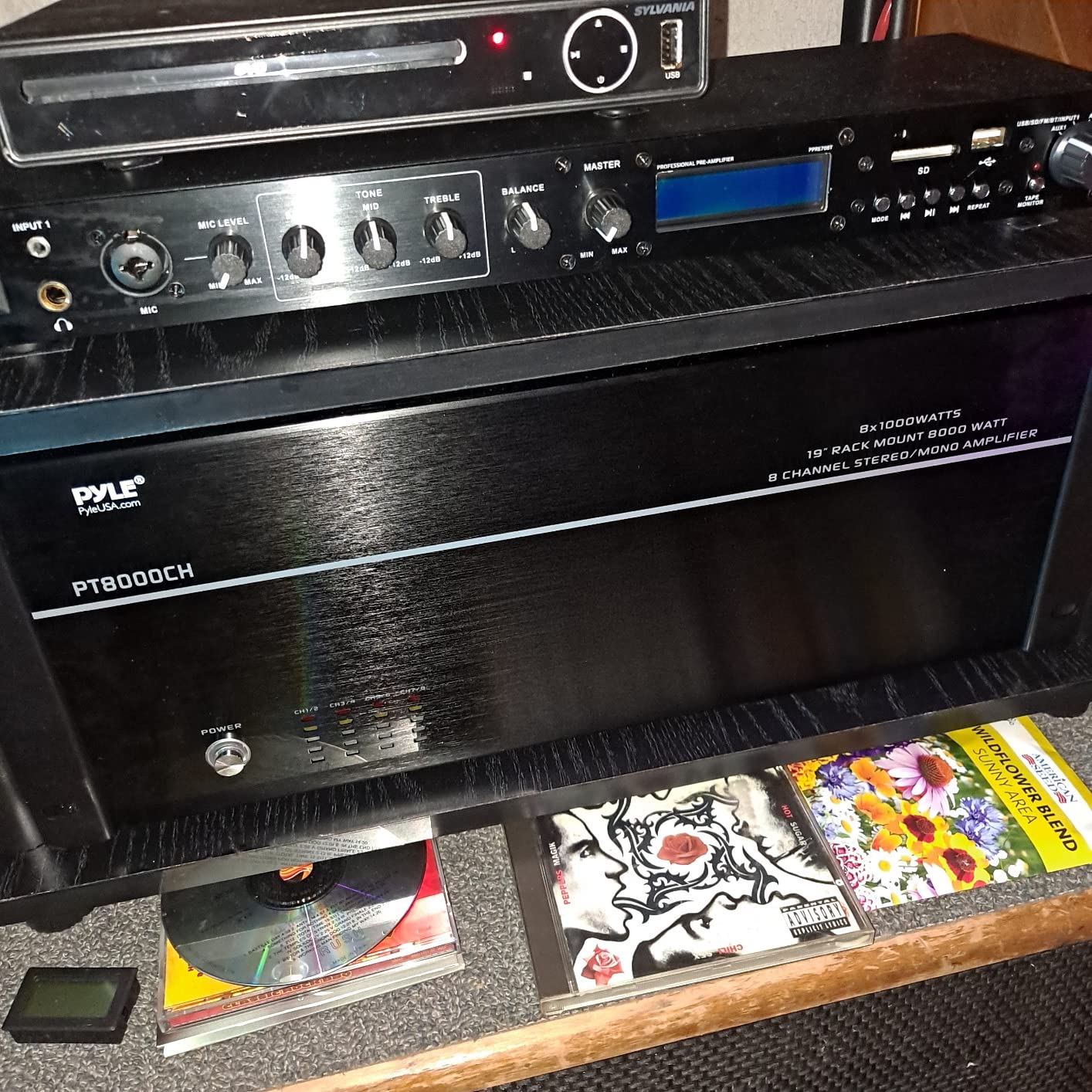 Pyle 4 Multi-Zone Stereo Amplifier - 19 inch Rack Mount, Powerful 8000 Watts with Speaker Selector Volume Control & LED Audio Level Display, 4-Ch. Bridgeable Switches - PT8000CH customer photo 1