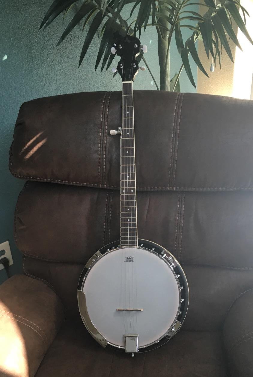 Jameson Guitars 5-String Banjo 24 Bracket with Closed Solid Back and Geared 5th Tuner customer photo 2