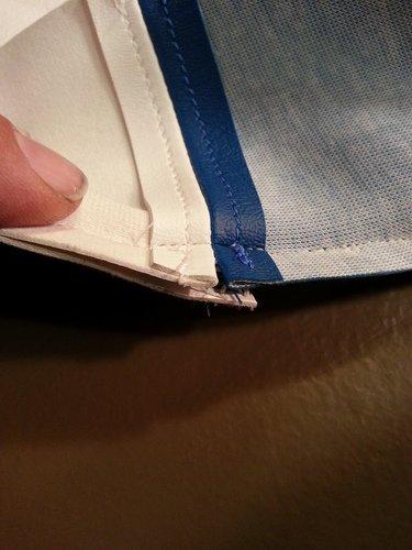 SINGER 4423 Heavy Duty Sewing Machine, 23 Stitches, 97 Applications, 50% More Power for Denim and Canvas, 1100 Stitches/Min, Metal Frame, 1-Step Buttonhole customer photo 1