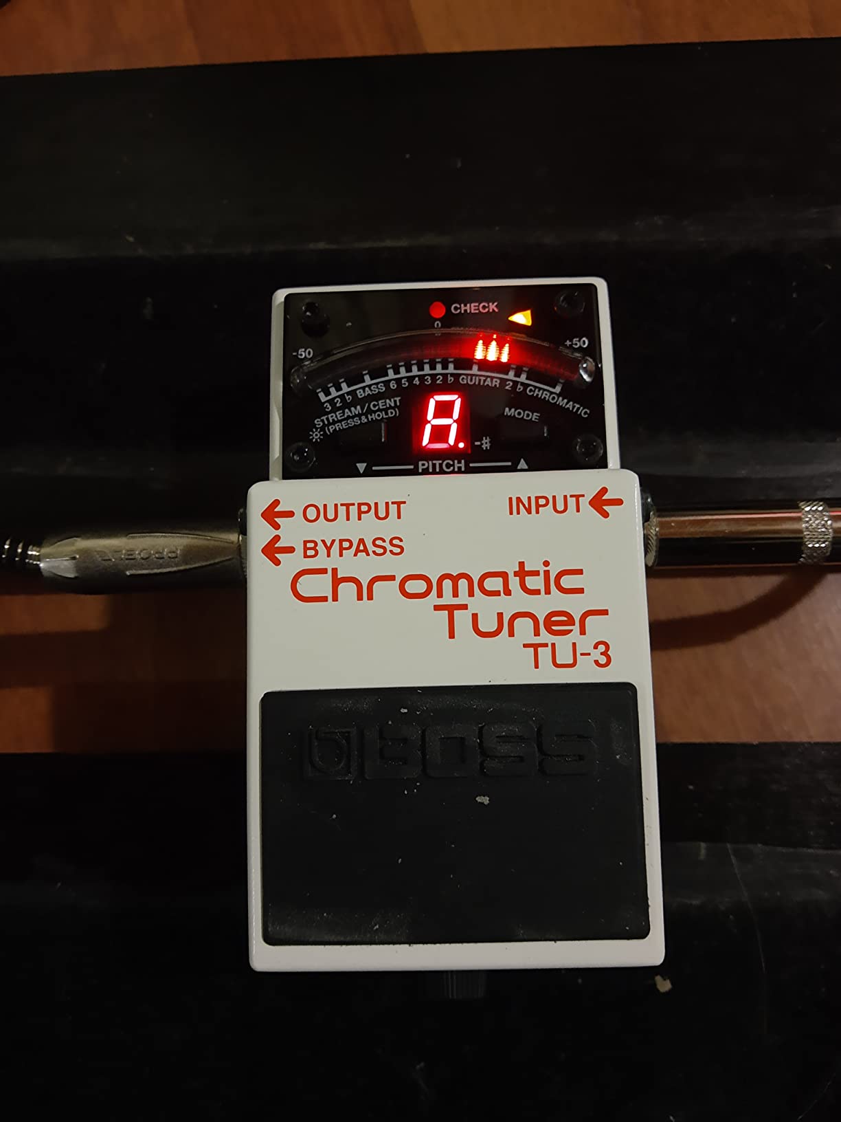 BOSS TU-3 Compact Chromatic Tuner | Perfect for Guitar & Bass | Industry-Standard Performance | Tank-Tough BOSS Stompbox Body | 21-Segment LED Meter | Accu-Pitch Sign Function | Industry-Standard Performance, Tank-Tough BOSS Stompbox Body, 21-Segment LED Meter, Accu-Pitch Sign Function customer photo 1