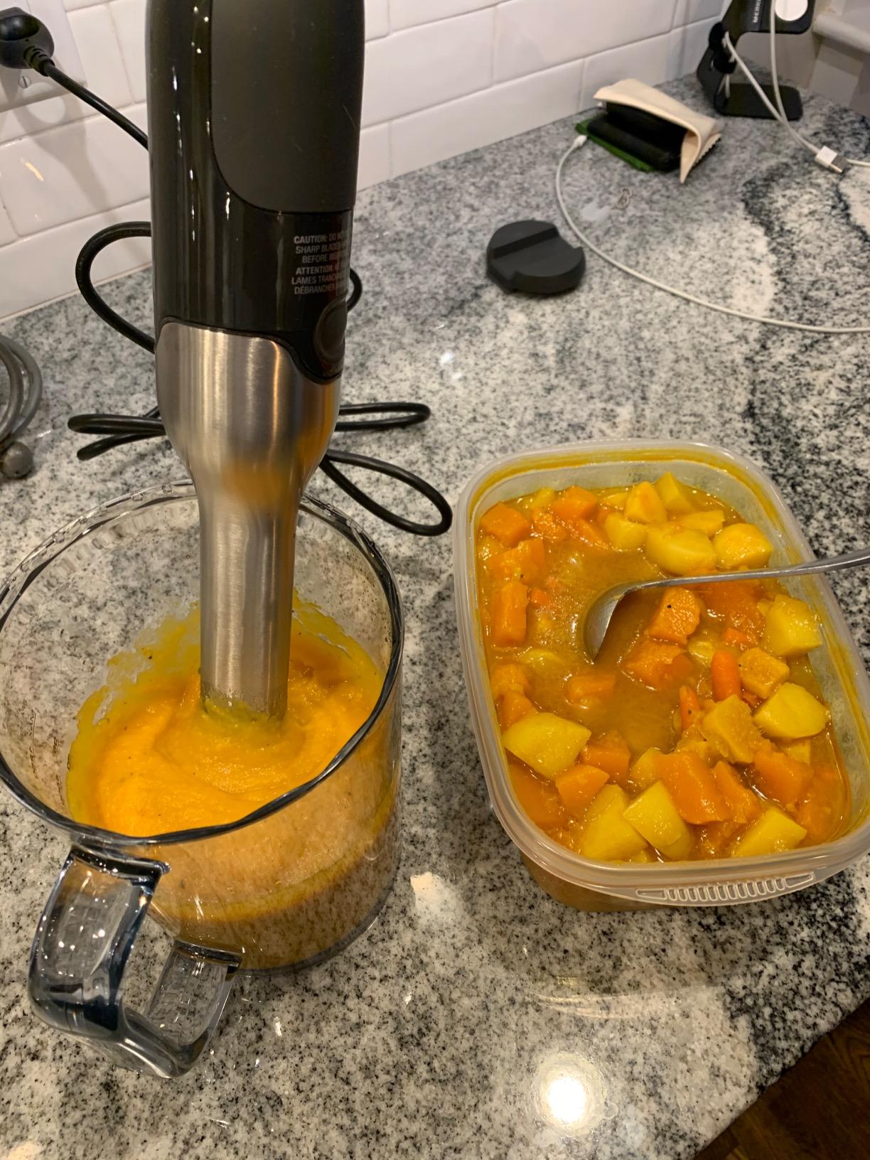 Breville BSB510XL Control Grip Immersion Blender, Brushed Stainless Steel | Puree soups, blend smoothies and mix sauces with this 15-speed 280W handheld blender | Includes whisk, chopper and 42 oz jug customer photo 2